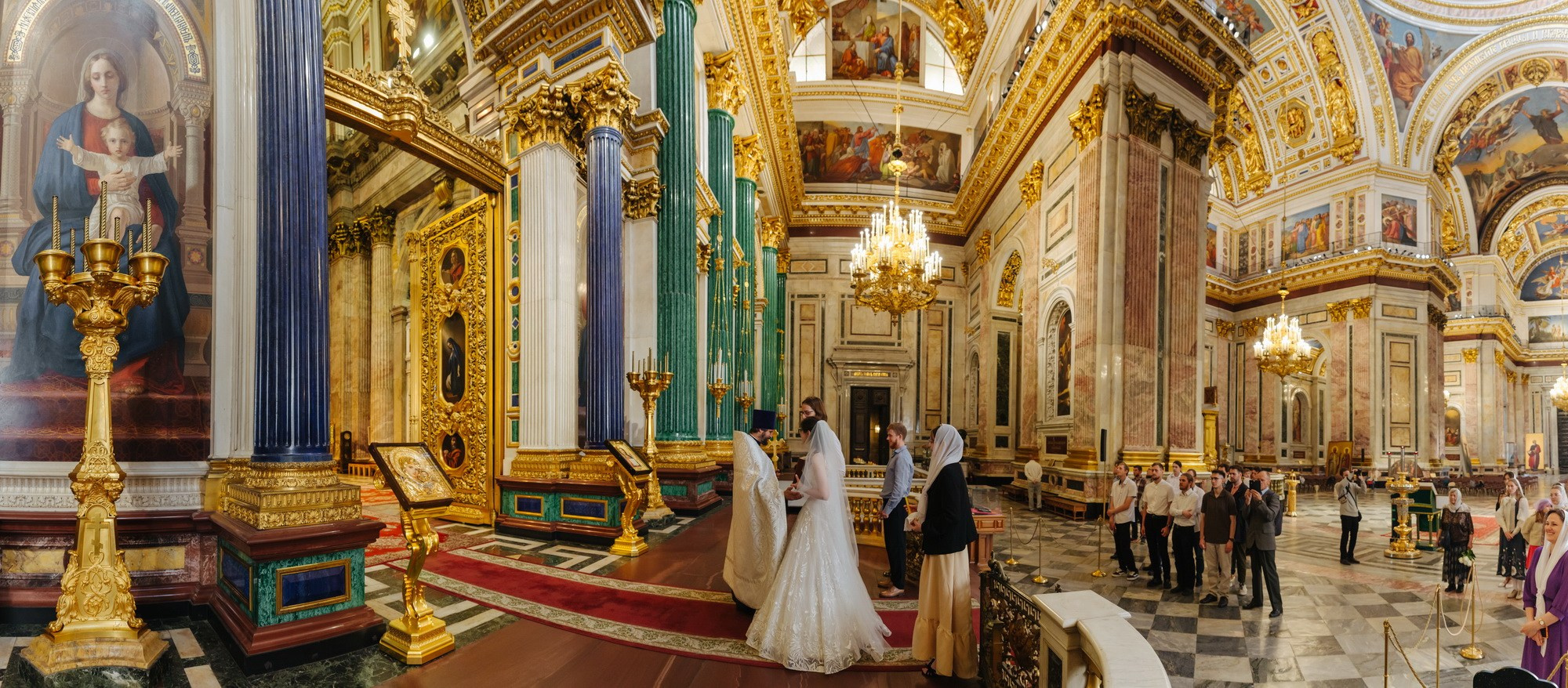 Венчание в центре Исаакиевского собора, где провести венчание в СПб, как записаться, сколько стоит венчание в Санкт-Петербурге, душевный батюшка на венчание