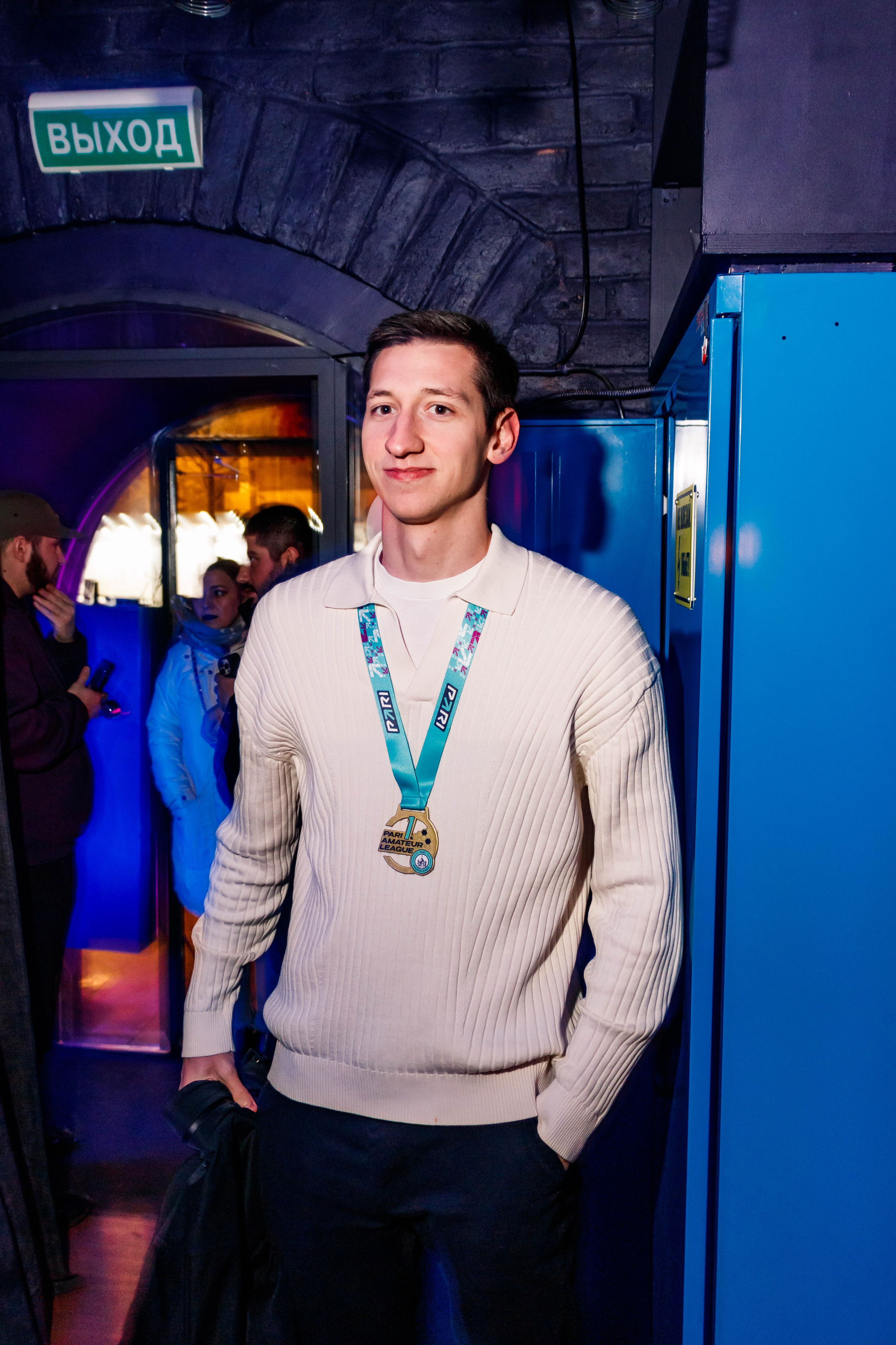 Вечеринка в баре. Фотограф в Москве Дмитрий Емельянов