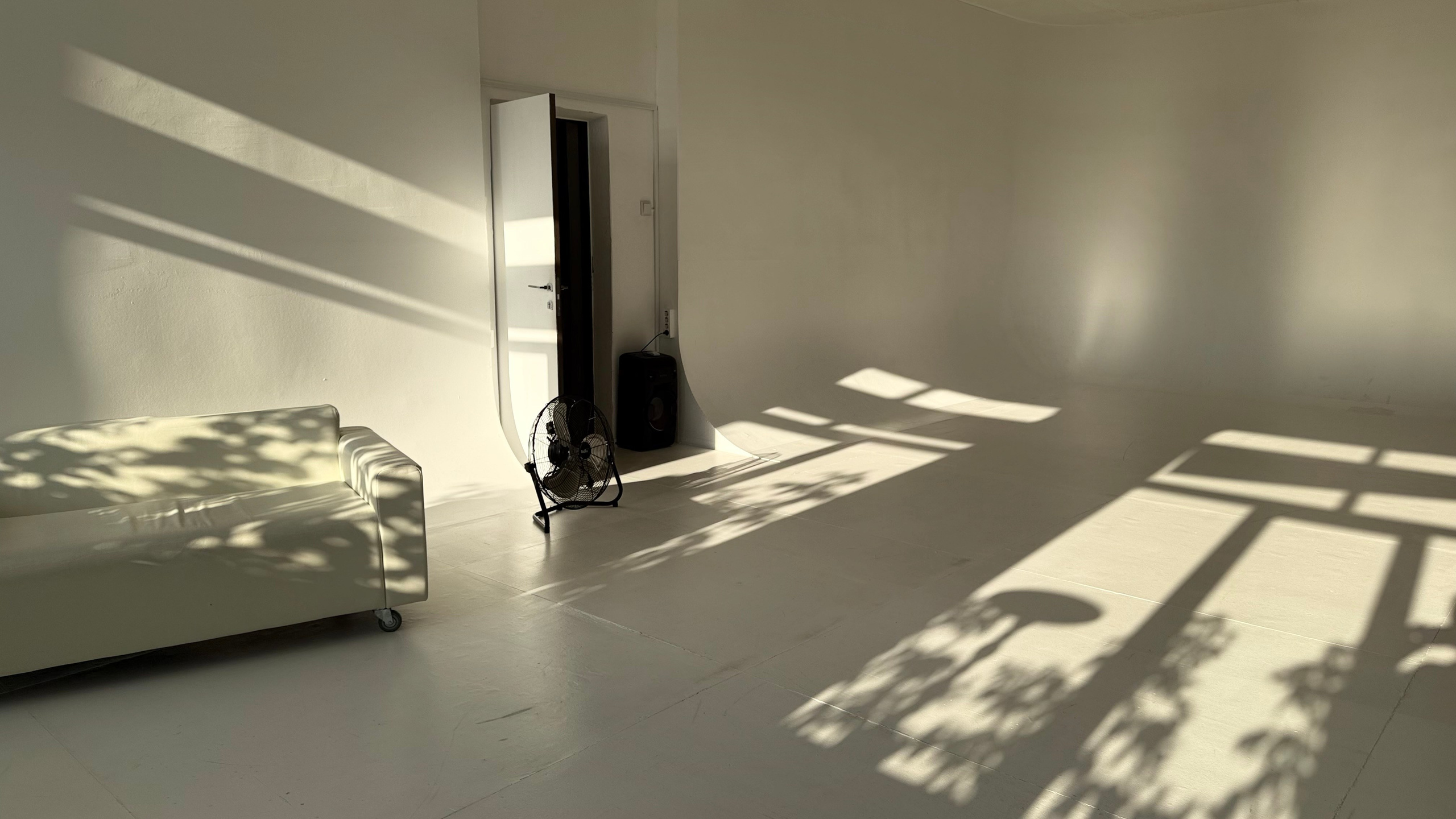 Зал Циклорама. Выпускные альбомы Нефтекамск