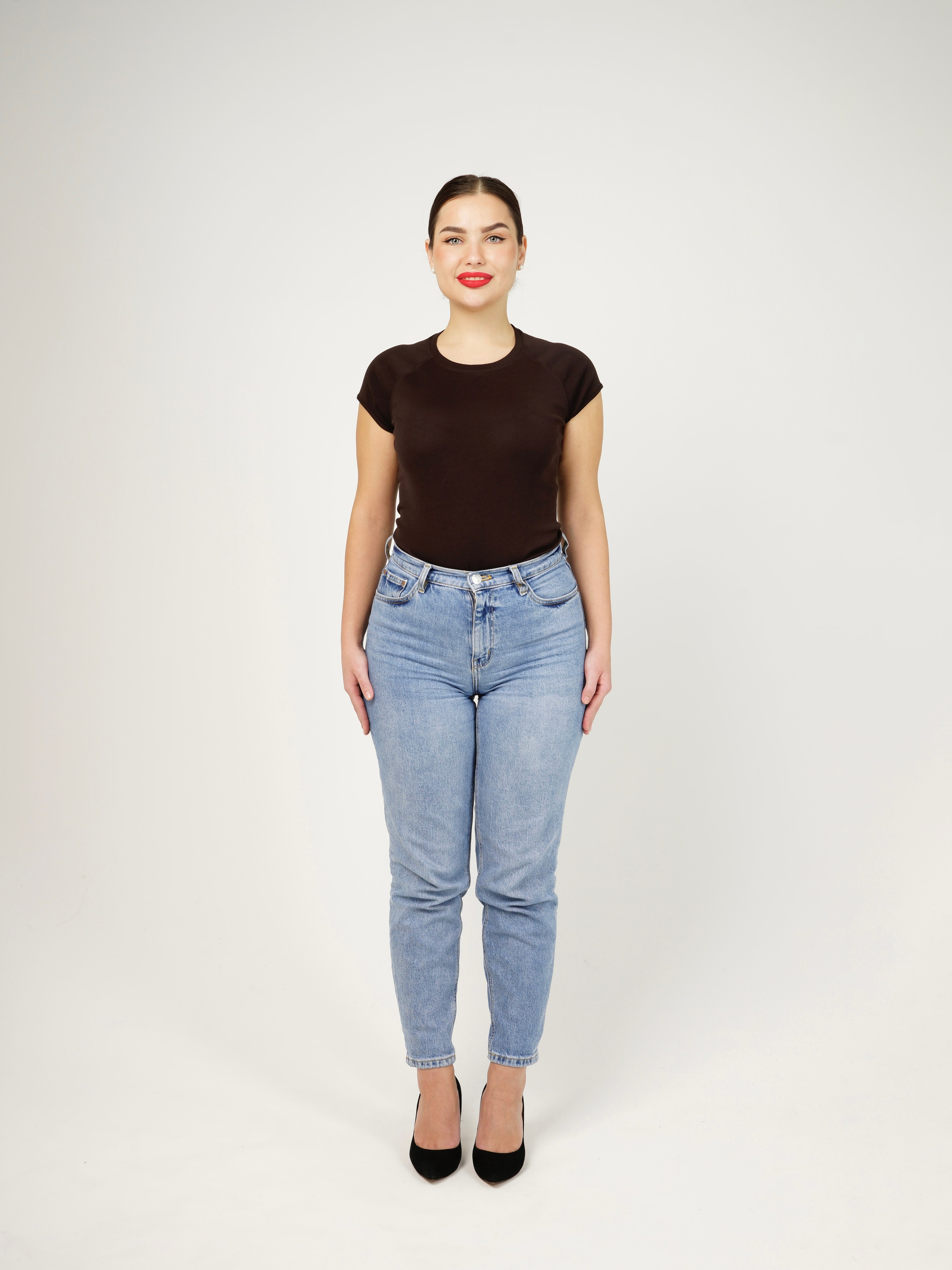 Съёмка для резюме Emirates / Etihad и др. Женский фотограф в Химках Алёна Ленёва