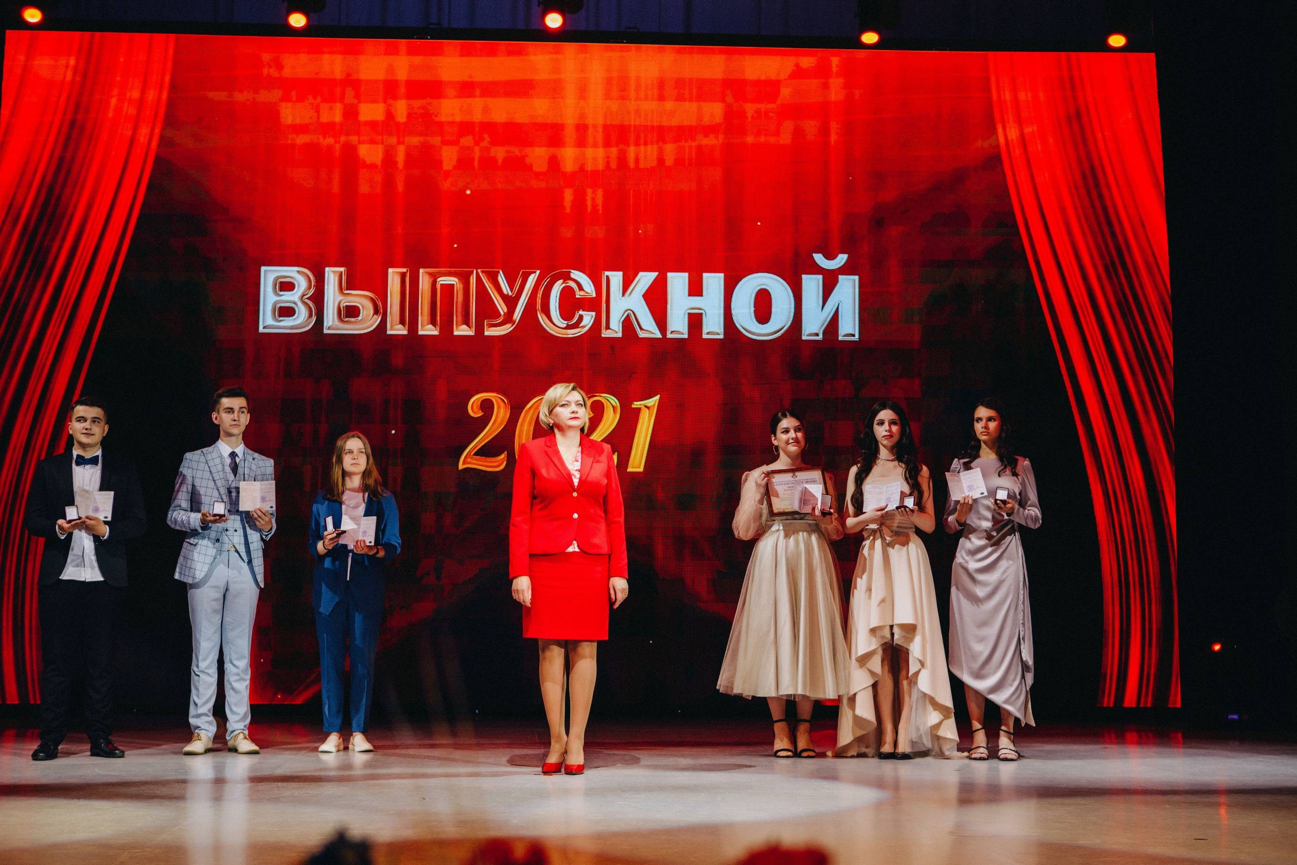 Выпускные. Фотограф в Минске Валентин Валентинов