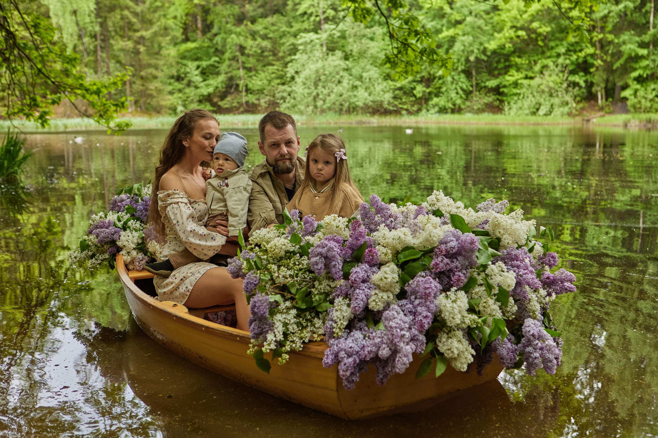 Сиреневая лодка. ФОТОГРАФ СТИЛИСТ СИВОРОНОВА МАРИЯ МОСКВА и МО