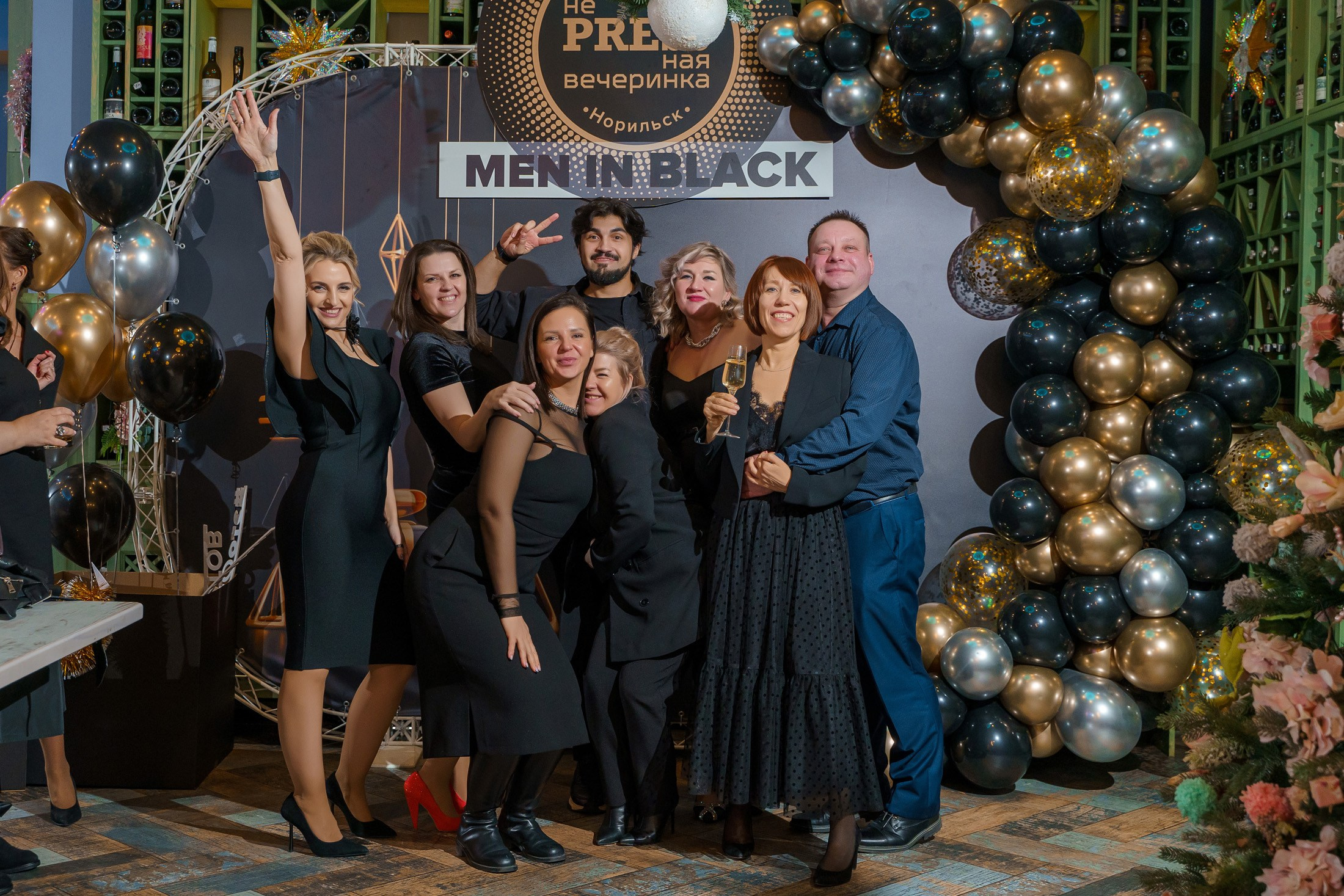 Корпоративы. Череваненко Сергей и Элина — свадебный фотограф видеограф