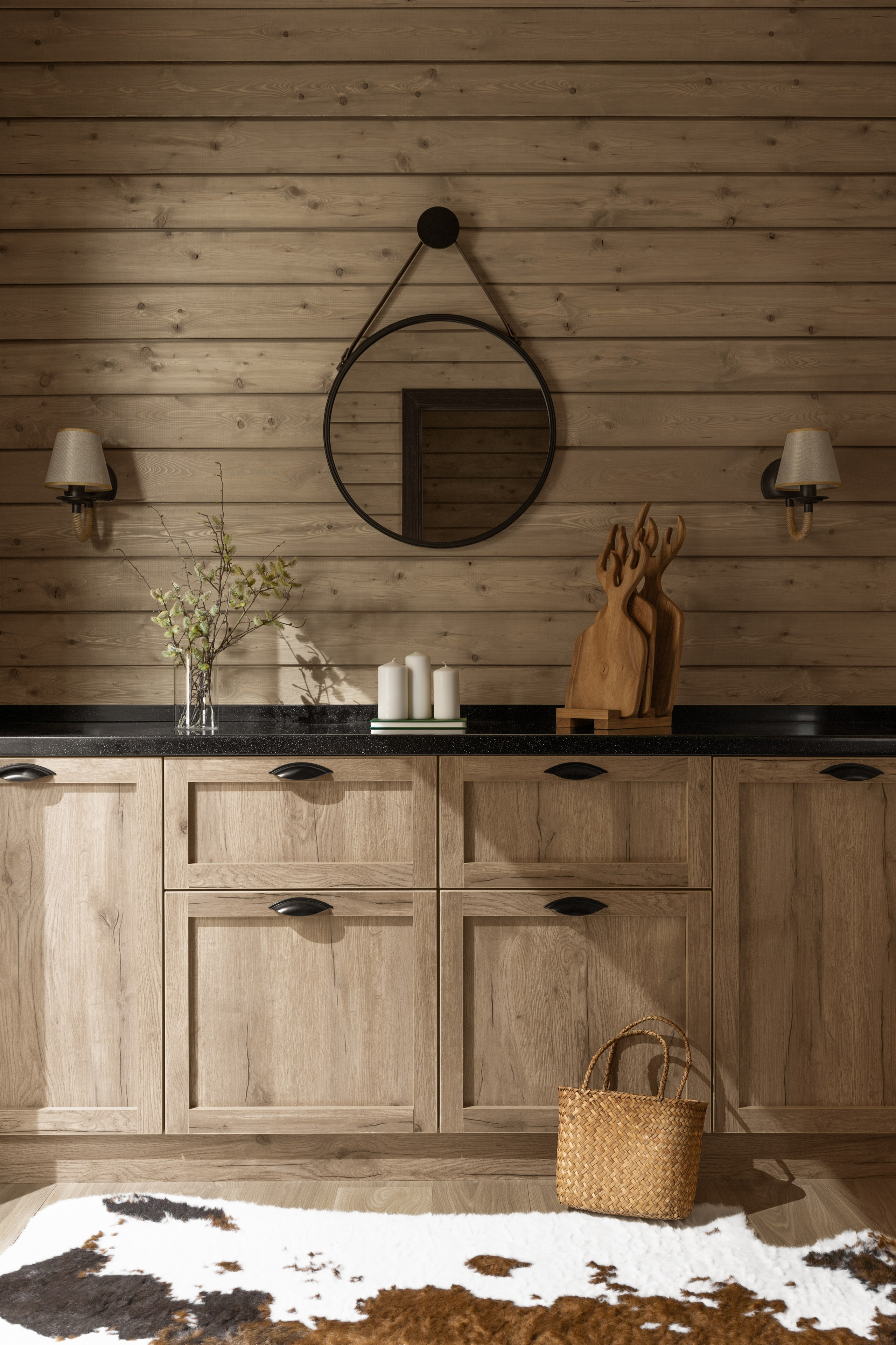 Отель в рустикальном стиле с современной мебелью, фотографии интерьера домика в горах.