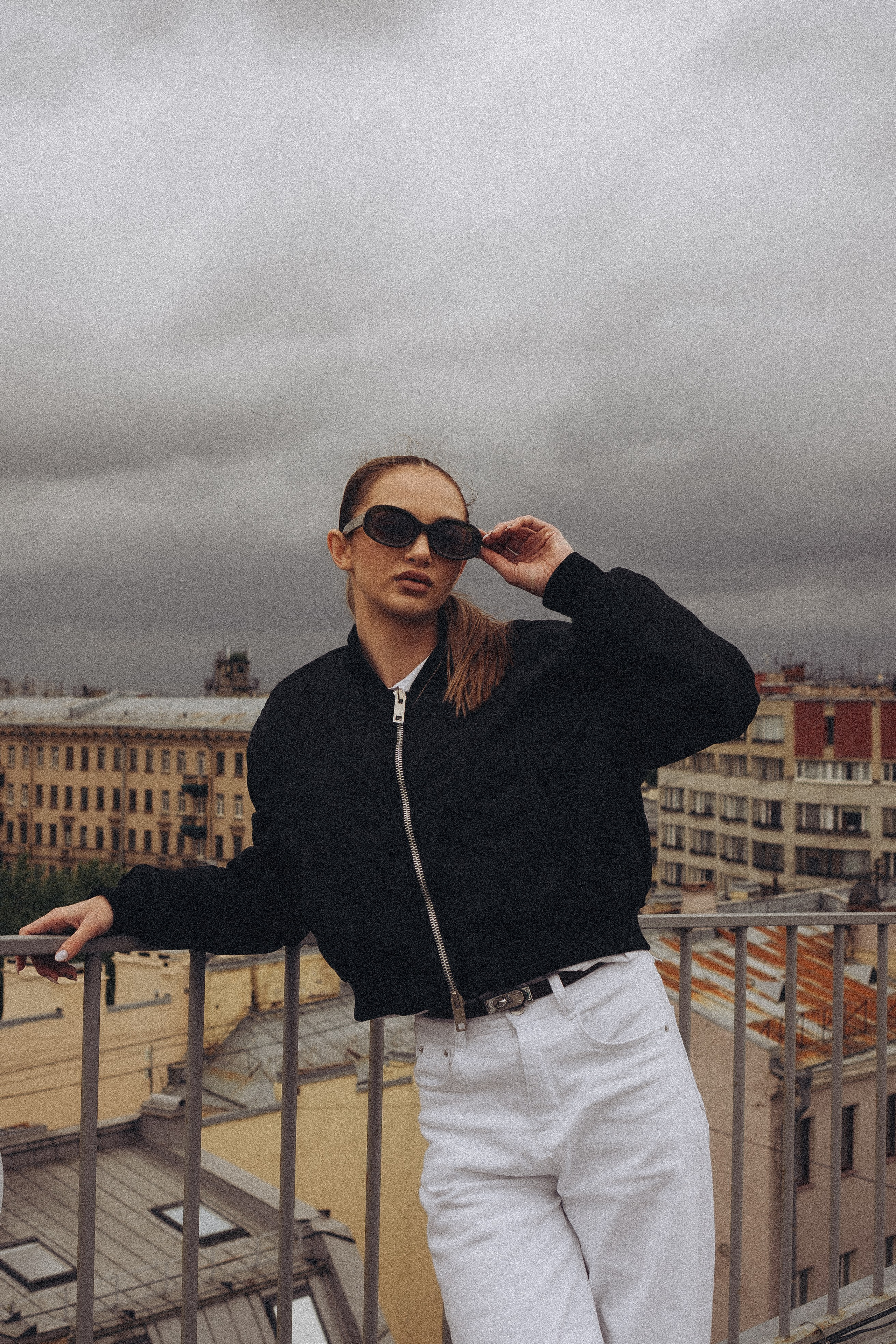 МЫ ГУЛЯЛИ ПРО КРЫШАМ ПИТЕРА. Профессиональный фотограф, Санкт-Петербург — Виктория Богомолова