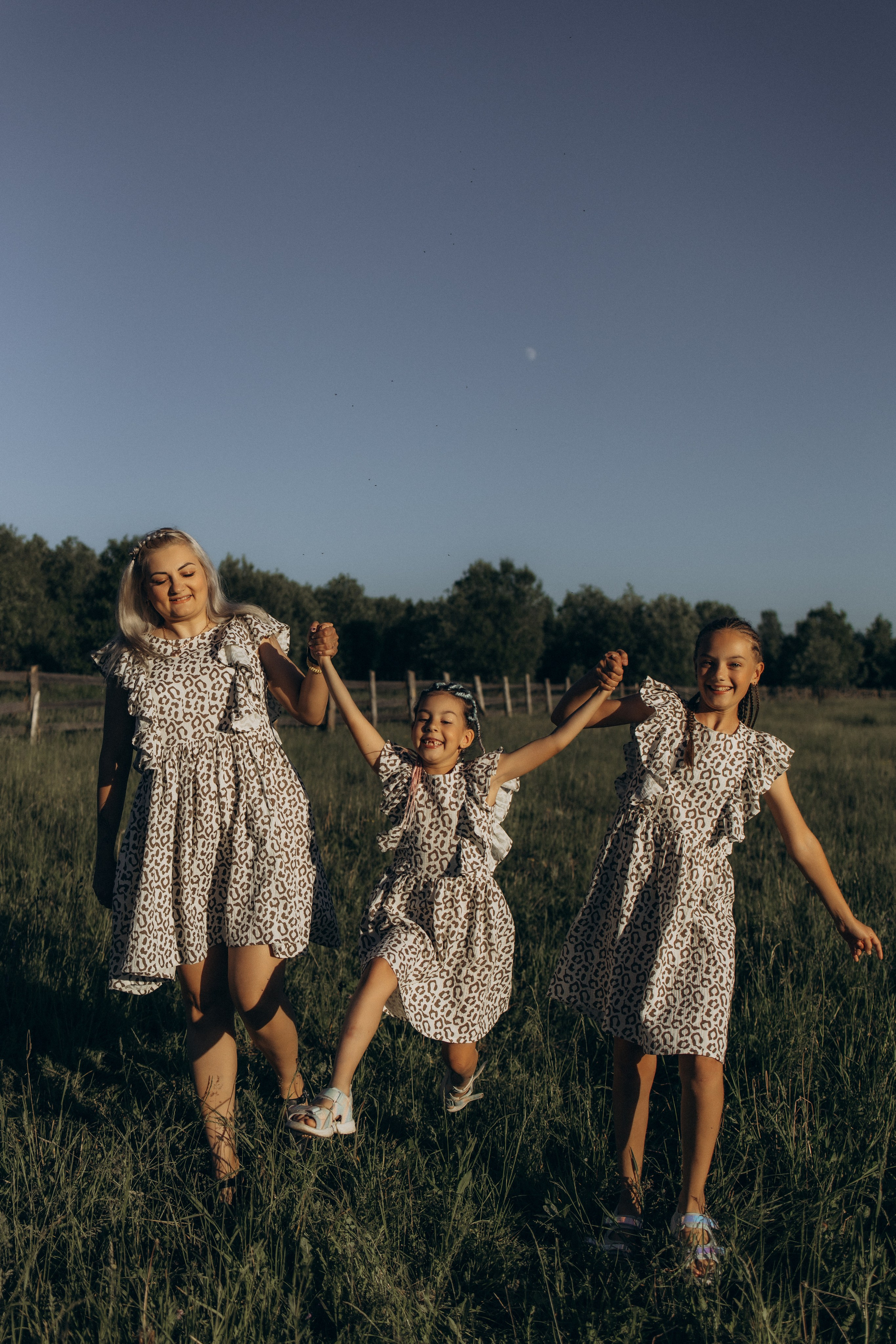 Ариша, Влада и Лена. Семейный и свадебный фотограф Анастасия Слободчикова. Лысьва, Чусовой, Пермь