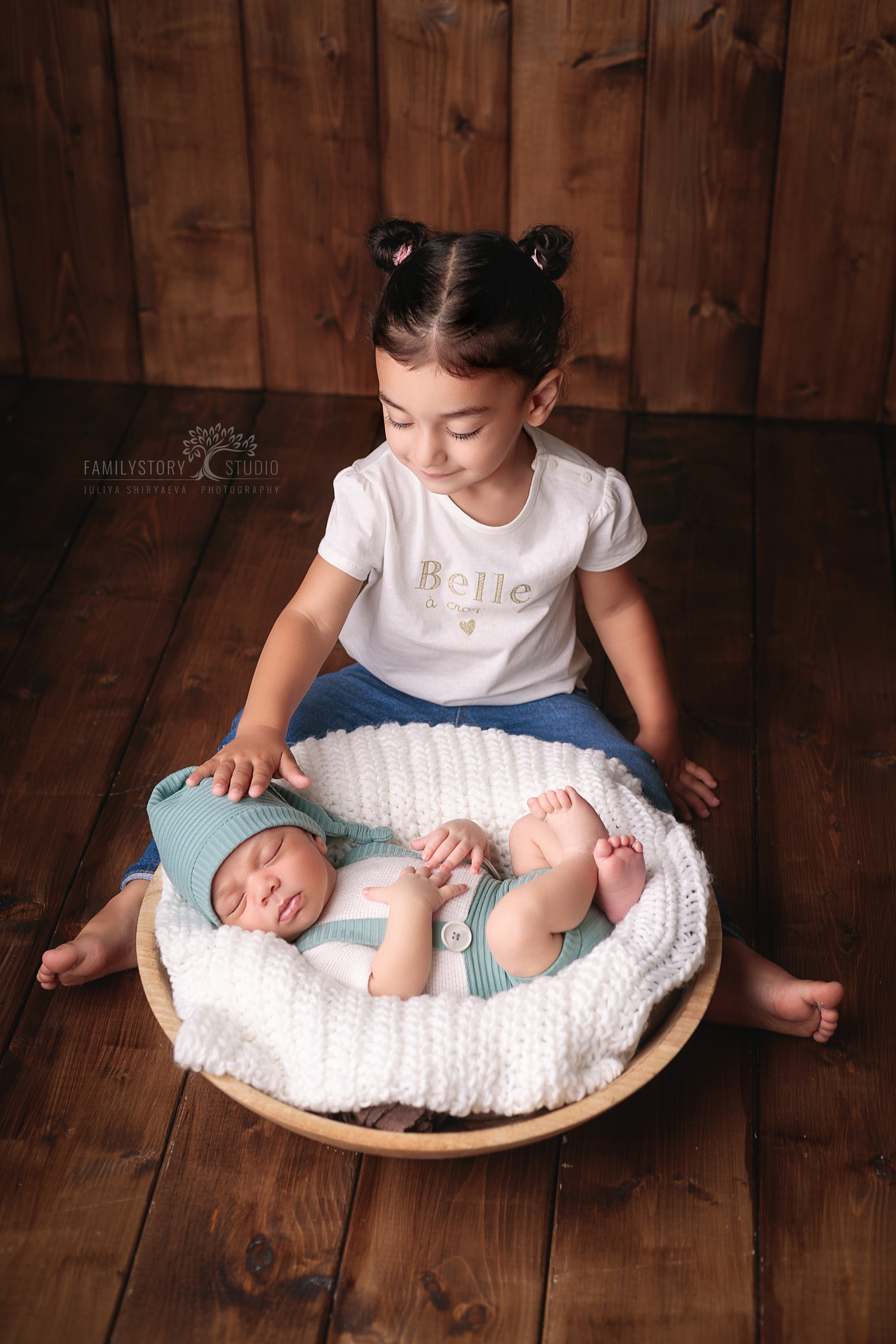 Новорожденные. ФОТОГРАФ НА ГОДИК, БЕРЕМЕННОСТИ, НОВОРОЖДЕННЫХ, КРЕЩЕНИЯ МОСКВА