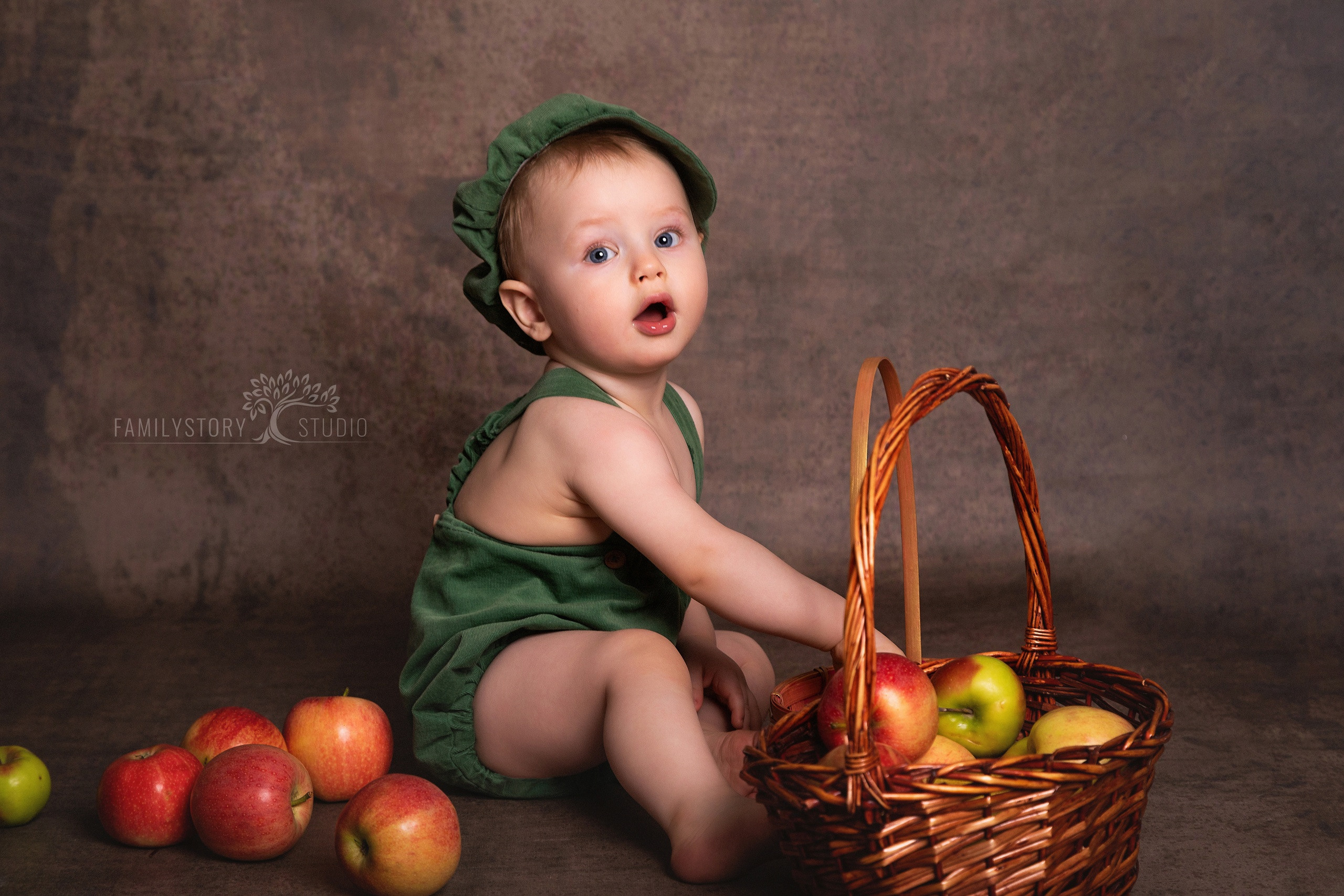 Фотопроект «Осень 2025». ФОТОГРАФ НА ГОДИК, БЕРЕМЕННОСТИ, НОВОРОЖДЕННЫХ, КРЕЩЕНИЯ МОСКВА