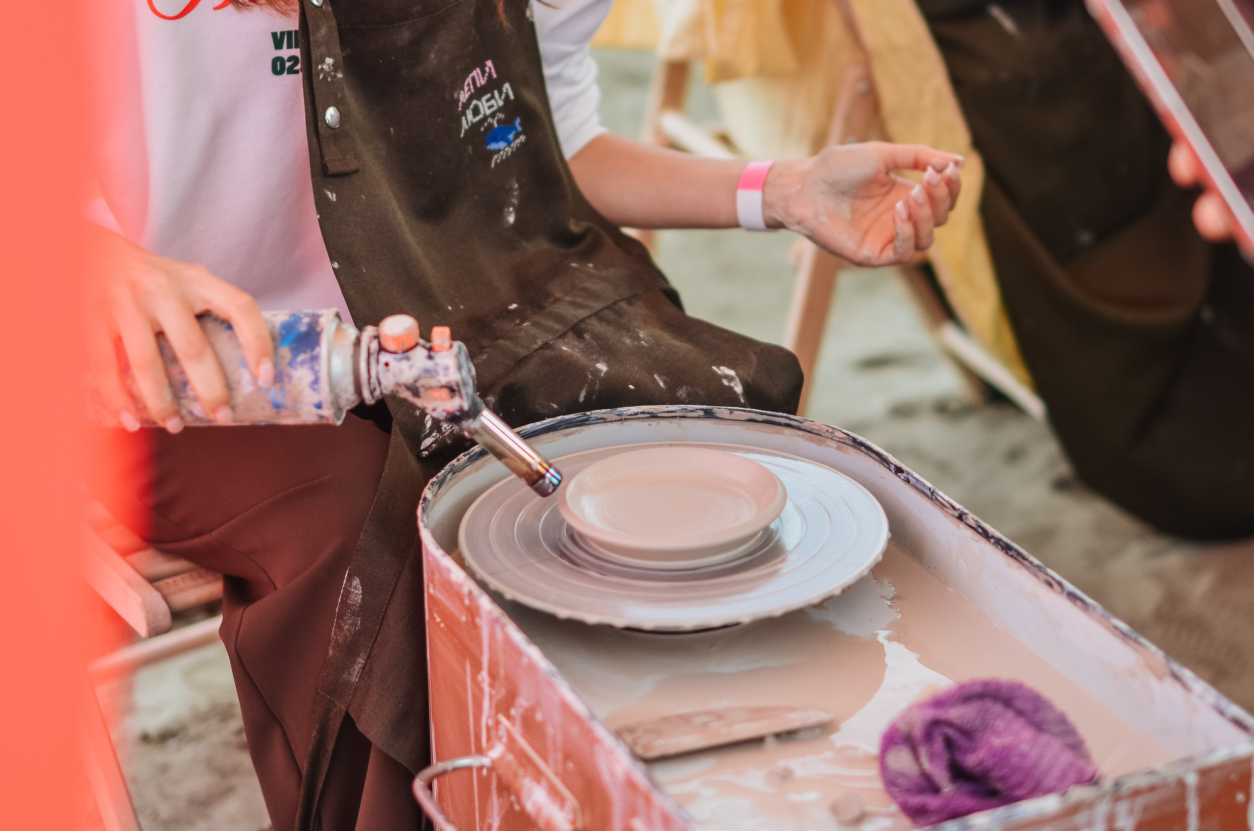 Фестиваль «Грань» 2025. Спортивная площадка. Денисова Аля — фотограф для парных съемок и индивидуальных историй в Барнауле