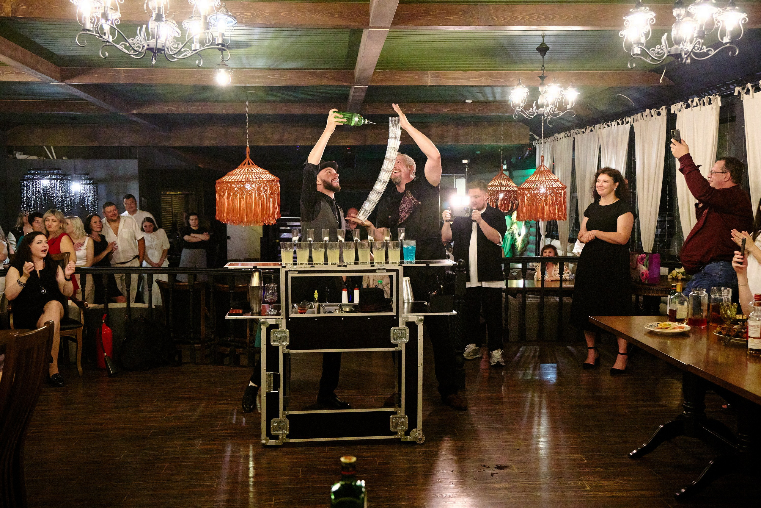 Выпускной 35 Сош. Фотограф Выпускные альбомы Таганрог Сергей Коробченко