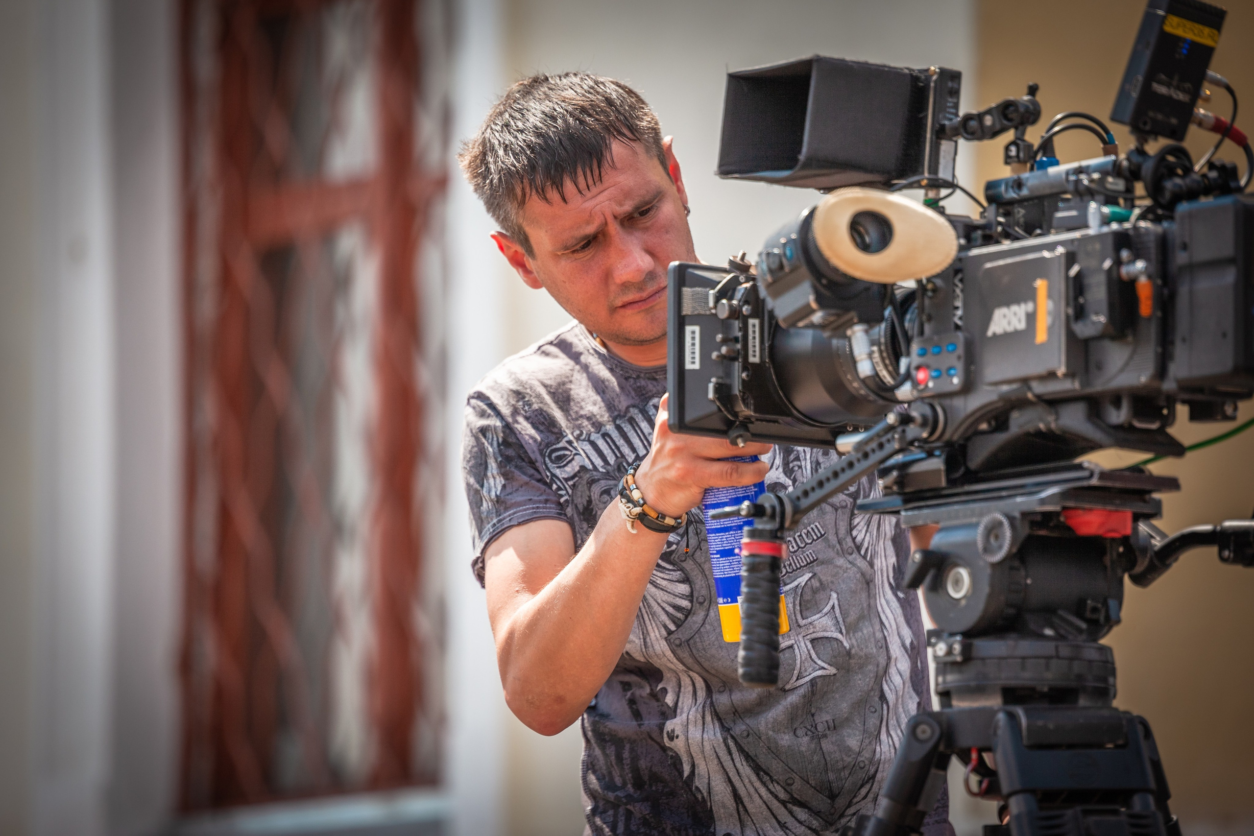 CINEMA. NE Cinema — backstage and reportage photography in cinema, music, Automotive and sport