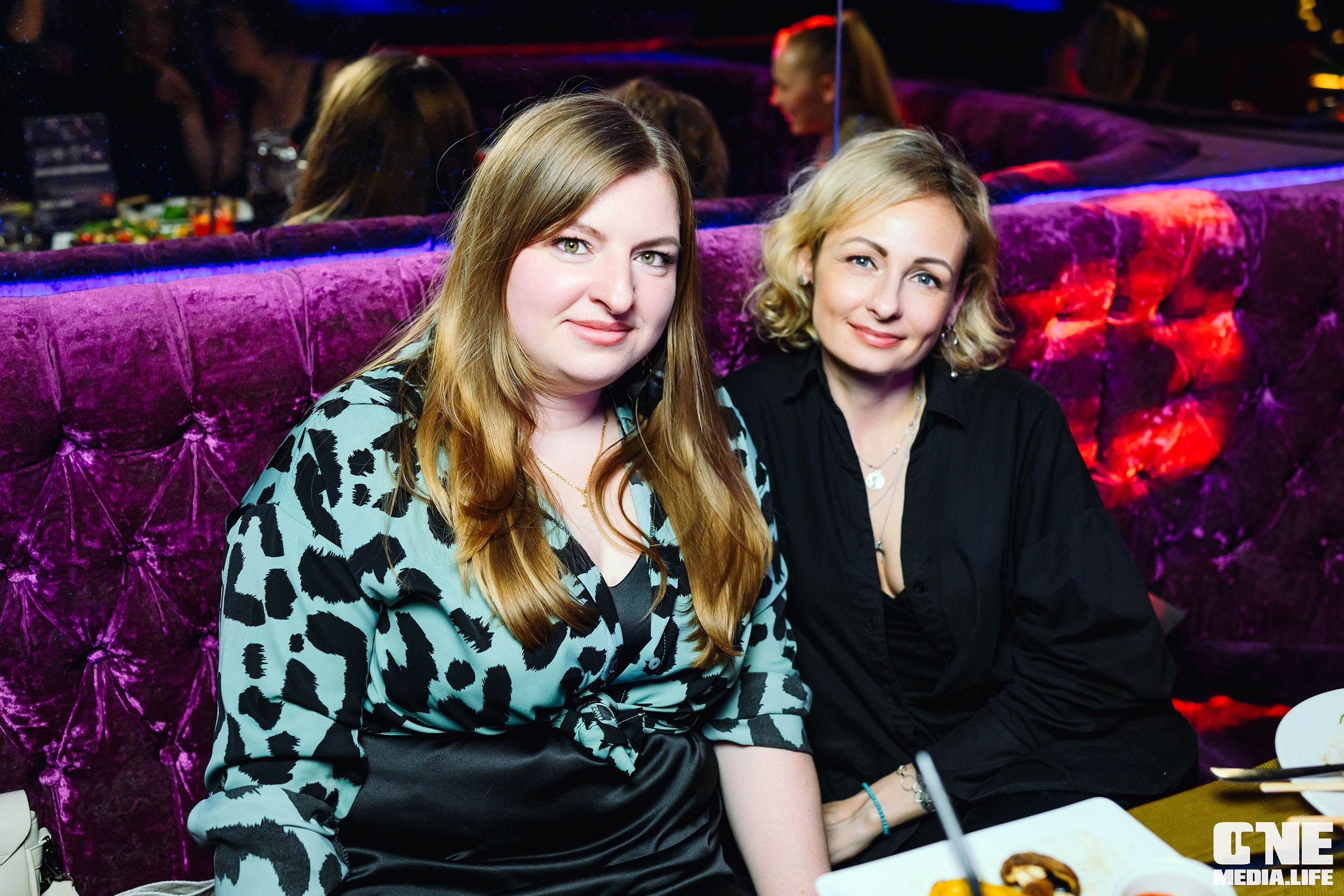 Фоторепортаж с караоке вечеринки в Эйфории. One Media Life: фоторепортажи, фотоотчеты с мероприятий и заведений