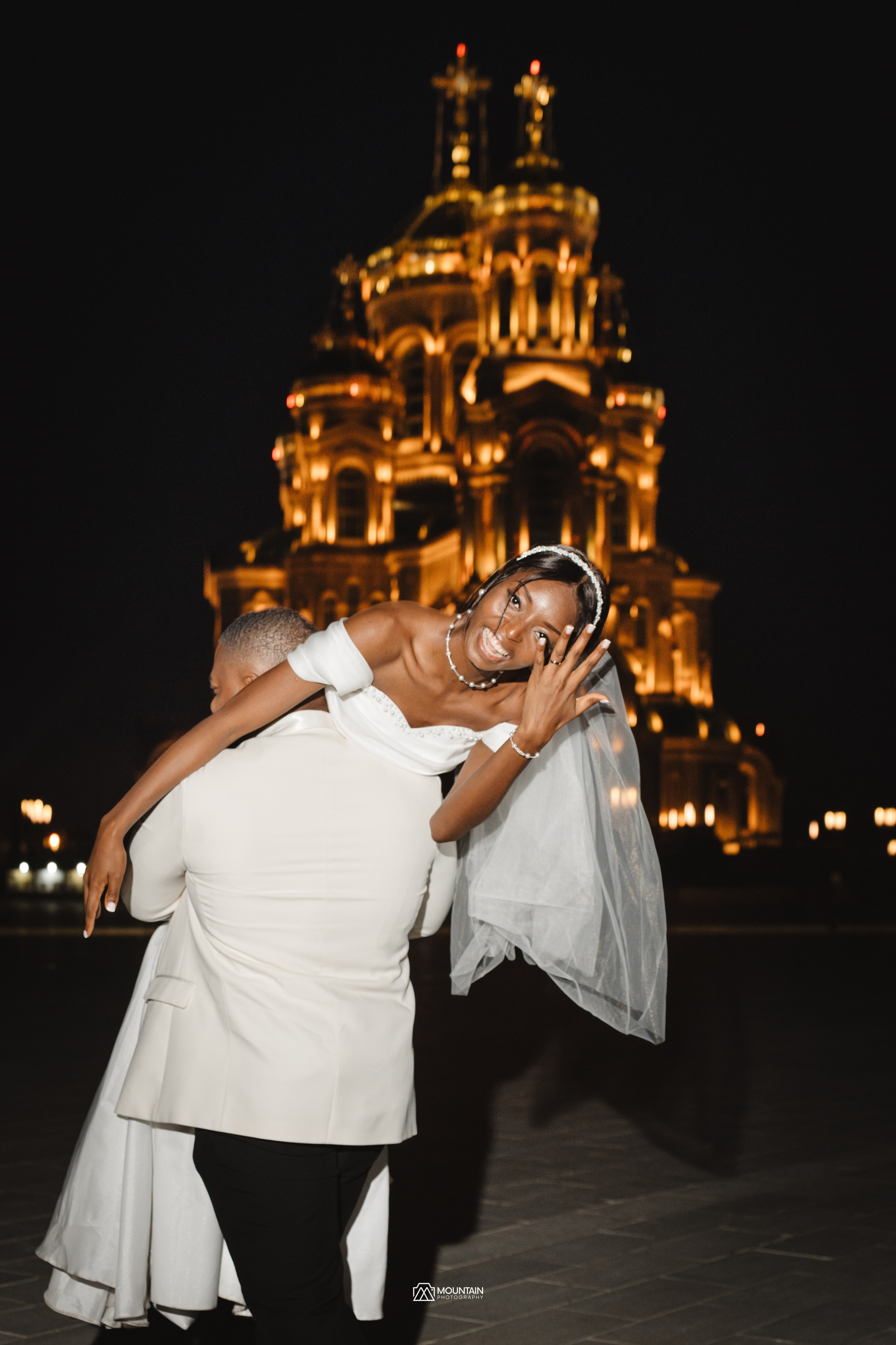 Bernise & Daniel. Photographer based in moscow Peter Tchana