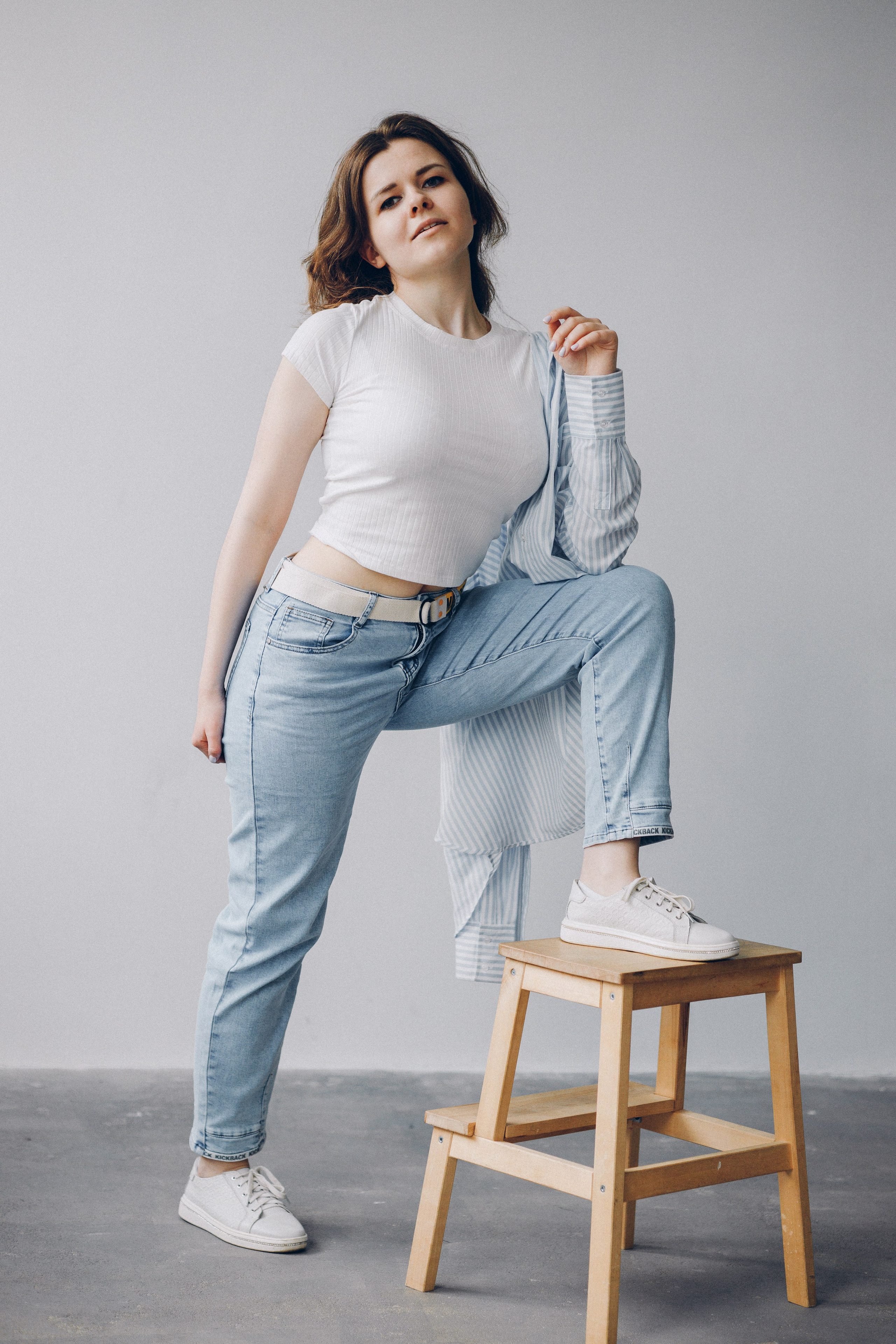 Студийная фотосессия с Люсей. Выпускные альбомы в Серпухове