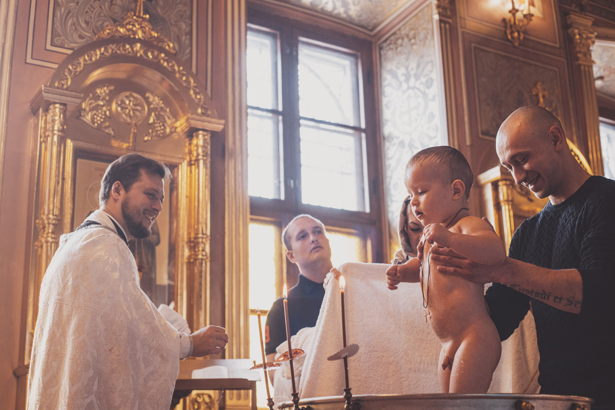 Крестины ребенка. Выпускные альбомы в Серпухове