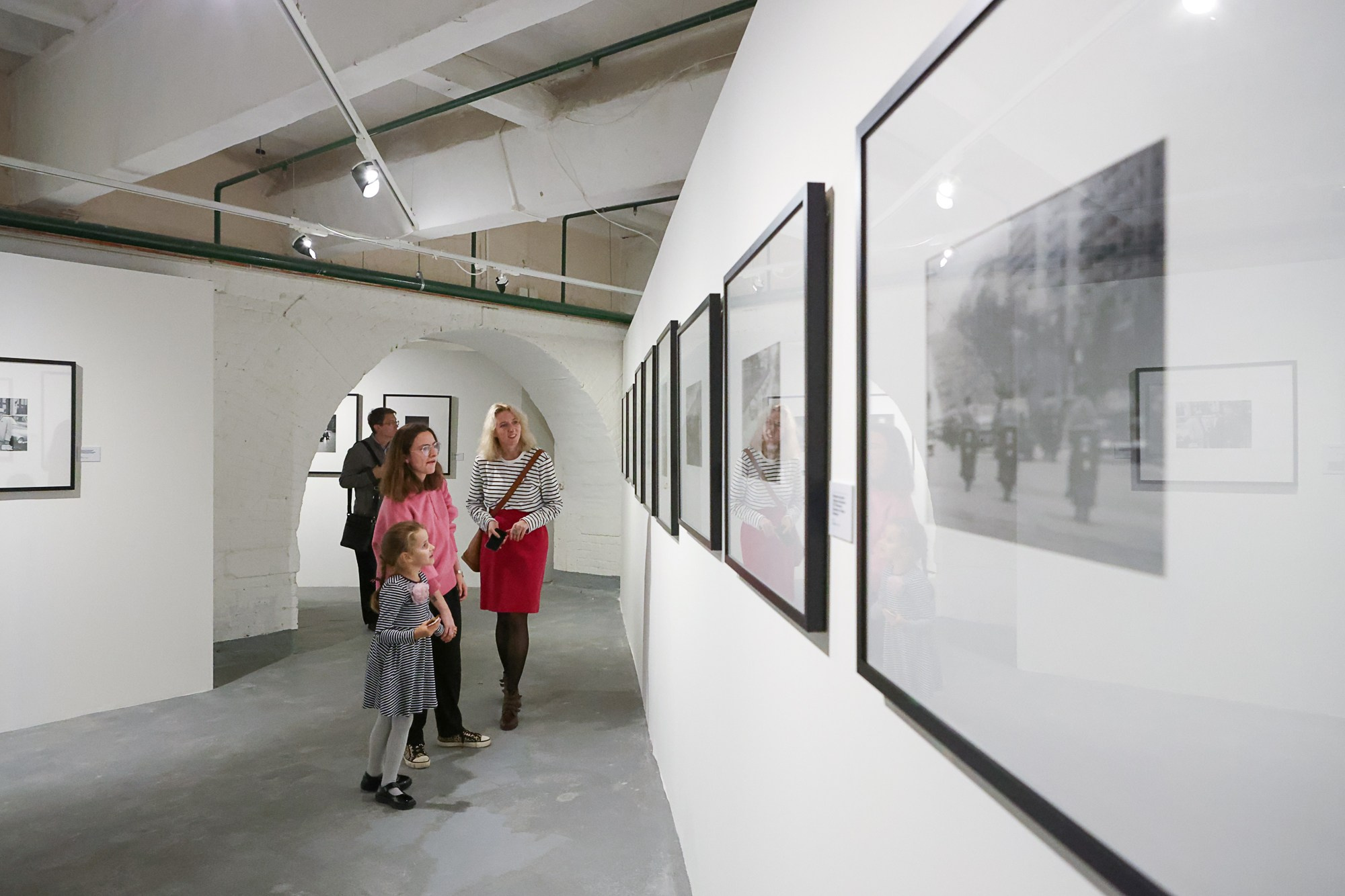 Игорь Кошельков.ЗВЁЗДЫ ОТТЕПЕЛИ. Репортажный, архитектурный, театральный и файн-арт фотограф Лена Мельникова в Москве