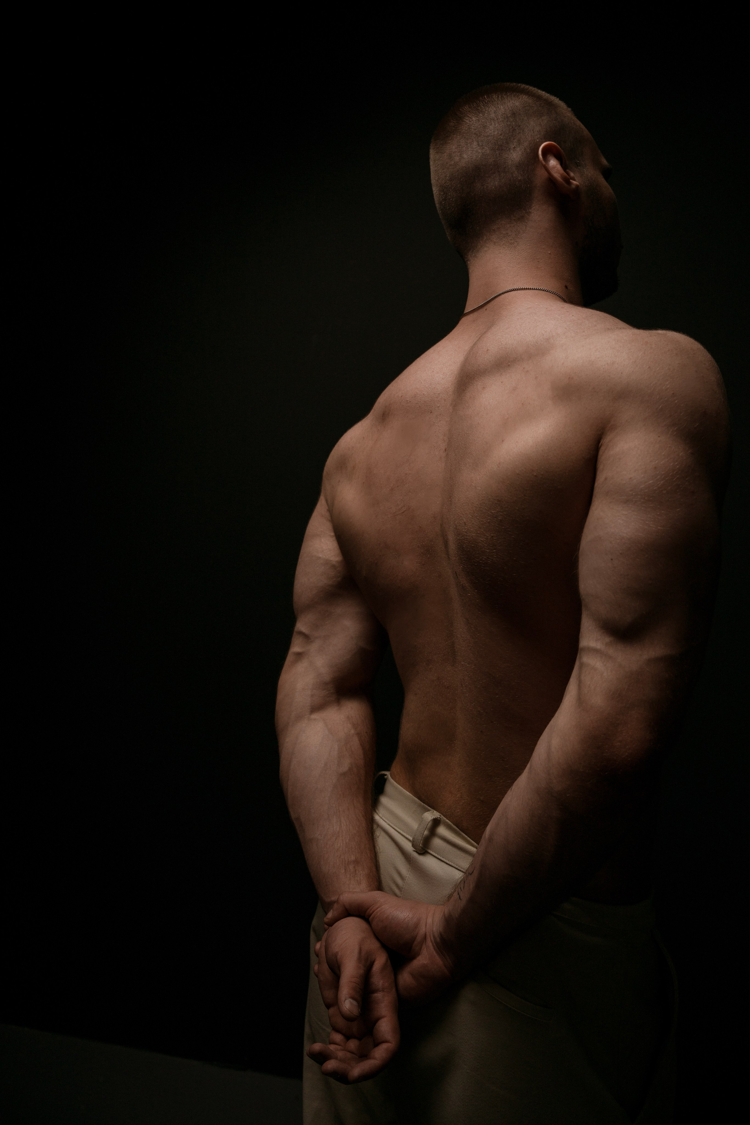 Игорь. Мужская фотосессия. Семейный фотограф в Омске Александра Яровикова