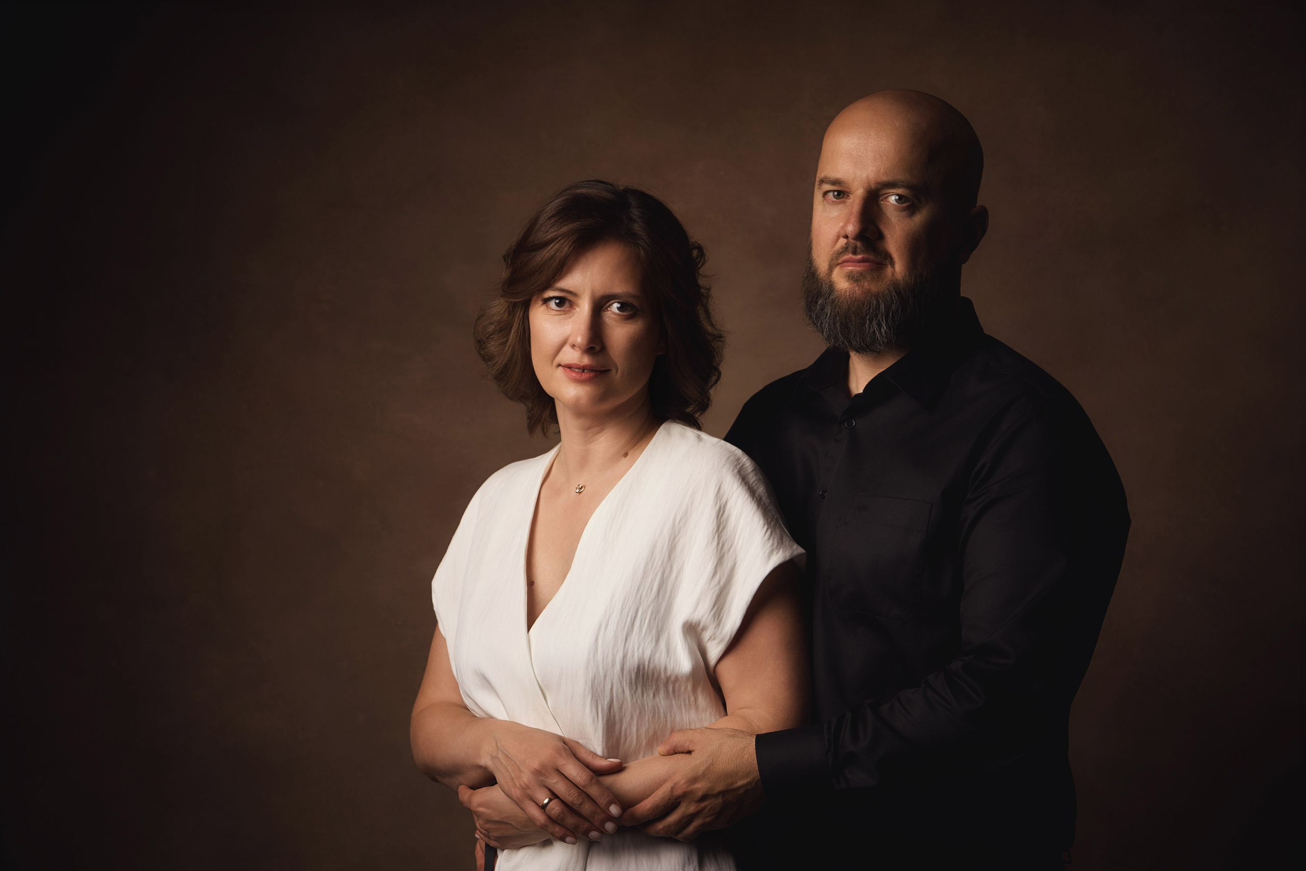 Портретная семейная фотосессия в студии. Семейный фотограф Евгений Опарин