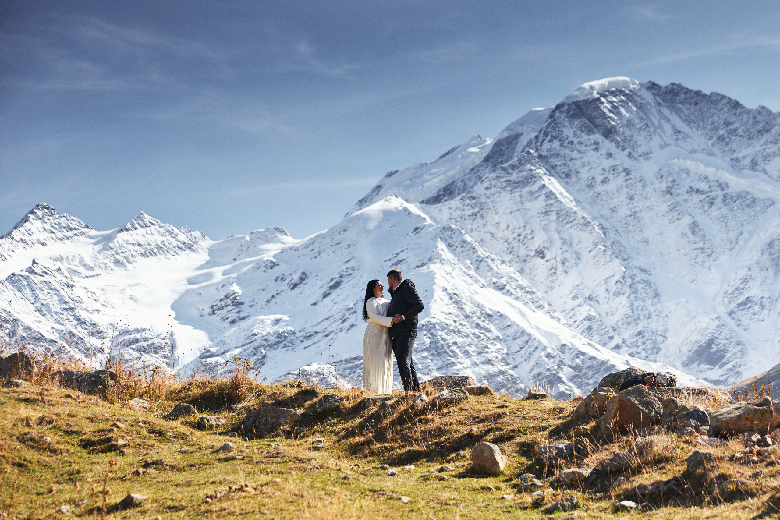 Выше гор только любовь. Другой взгляд на фотографию