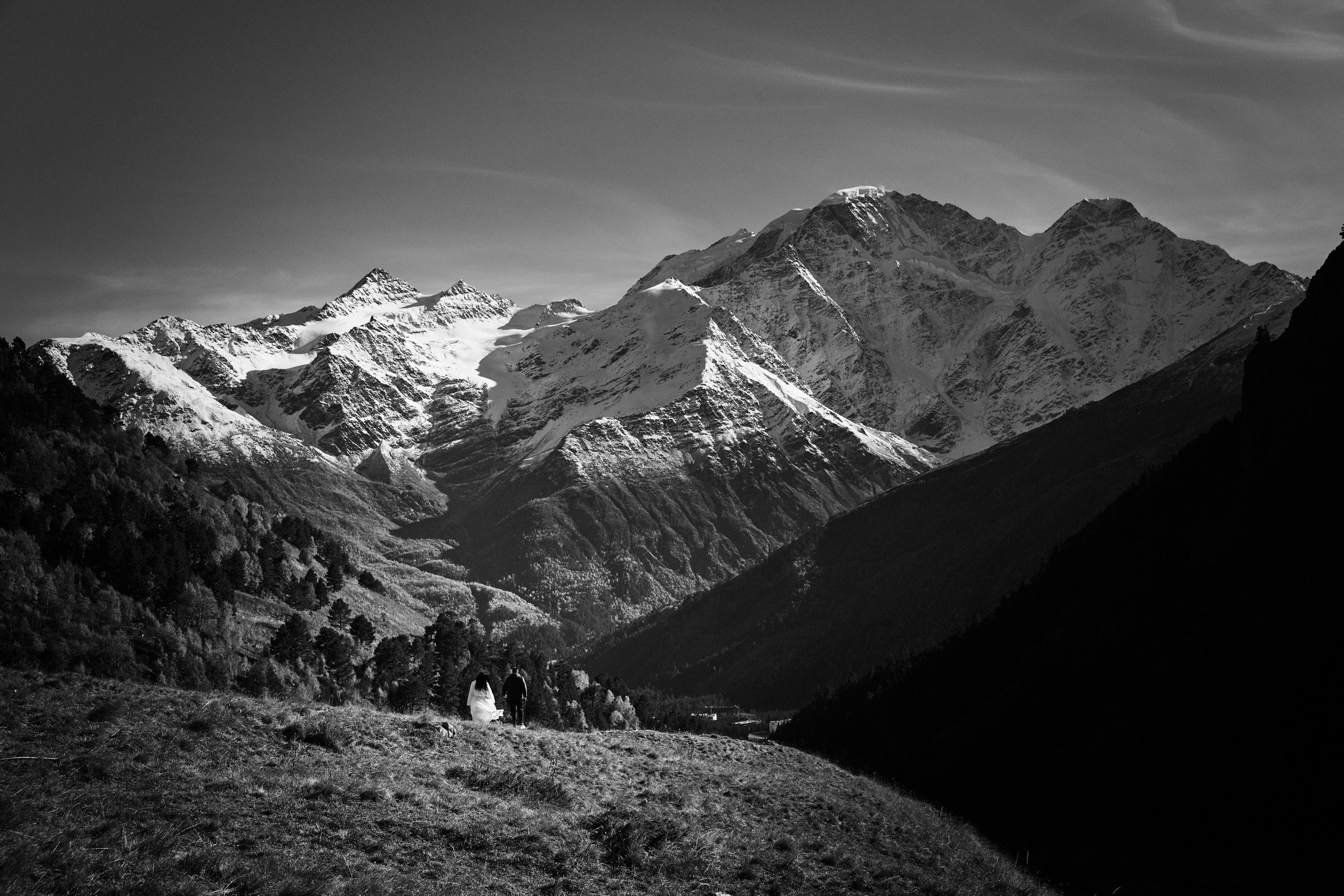 Выше гор только любовь. Другой взгляд на фотографию