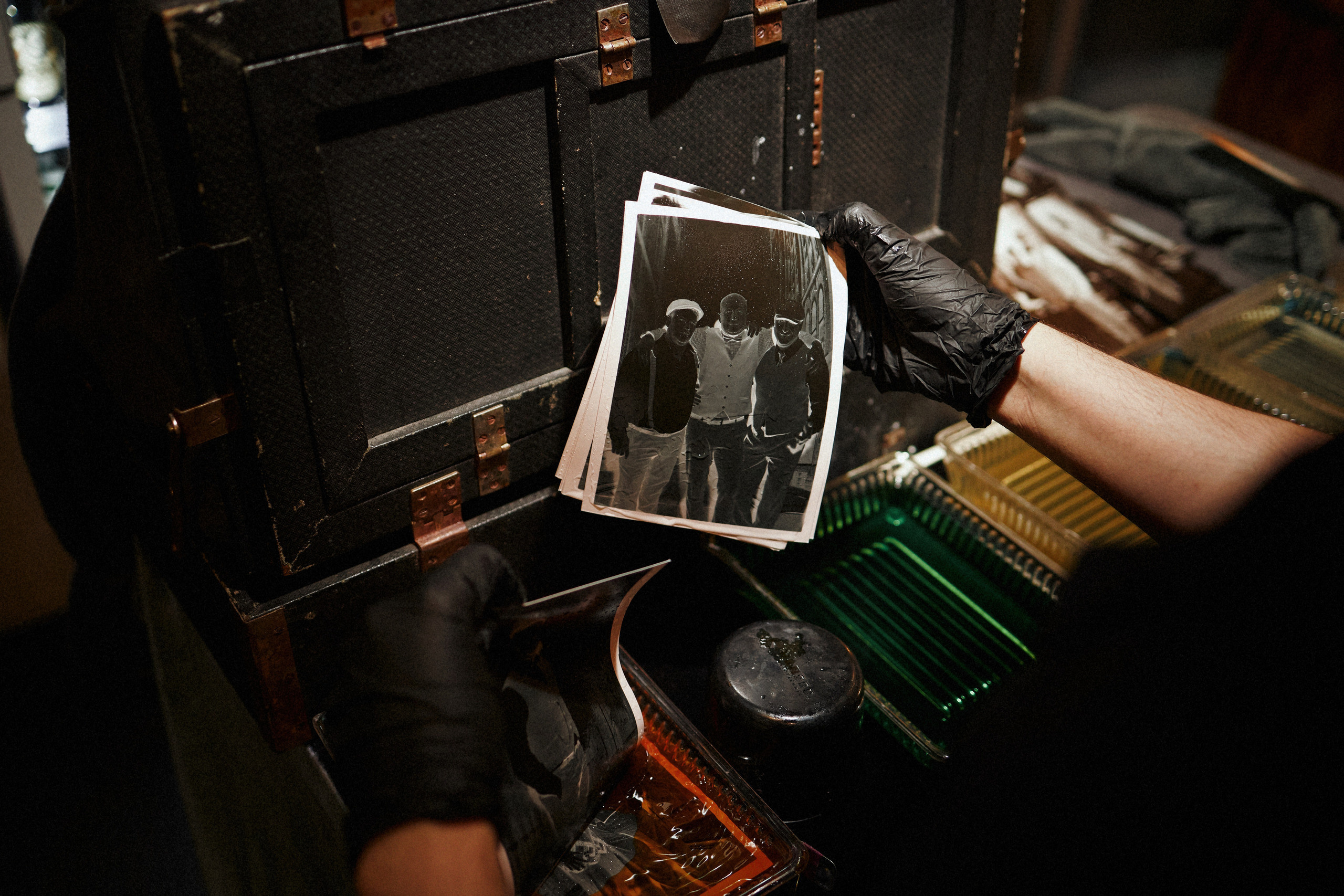 Острые козырьки. Другой взгляд на фотографию