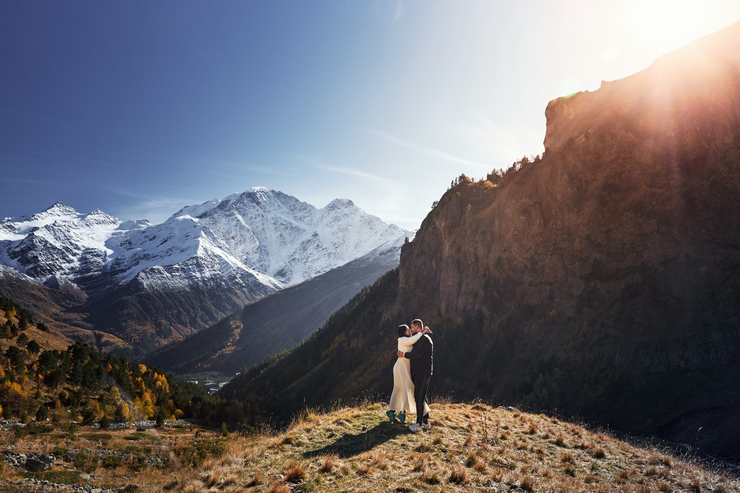 Выше гор только любовь. Другой взгляд на фотографию
