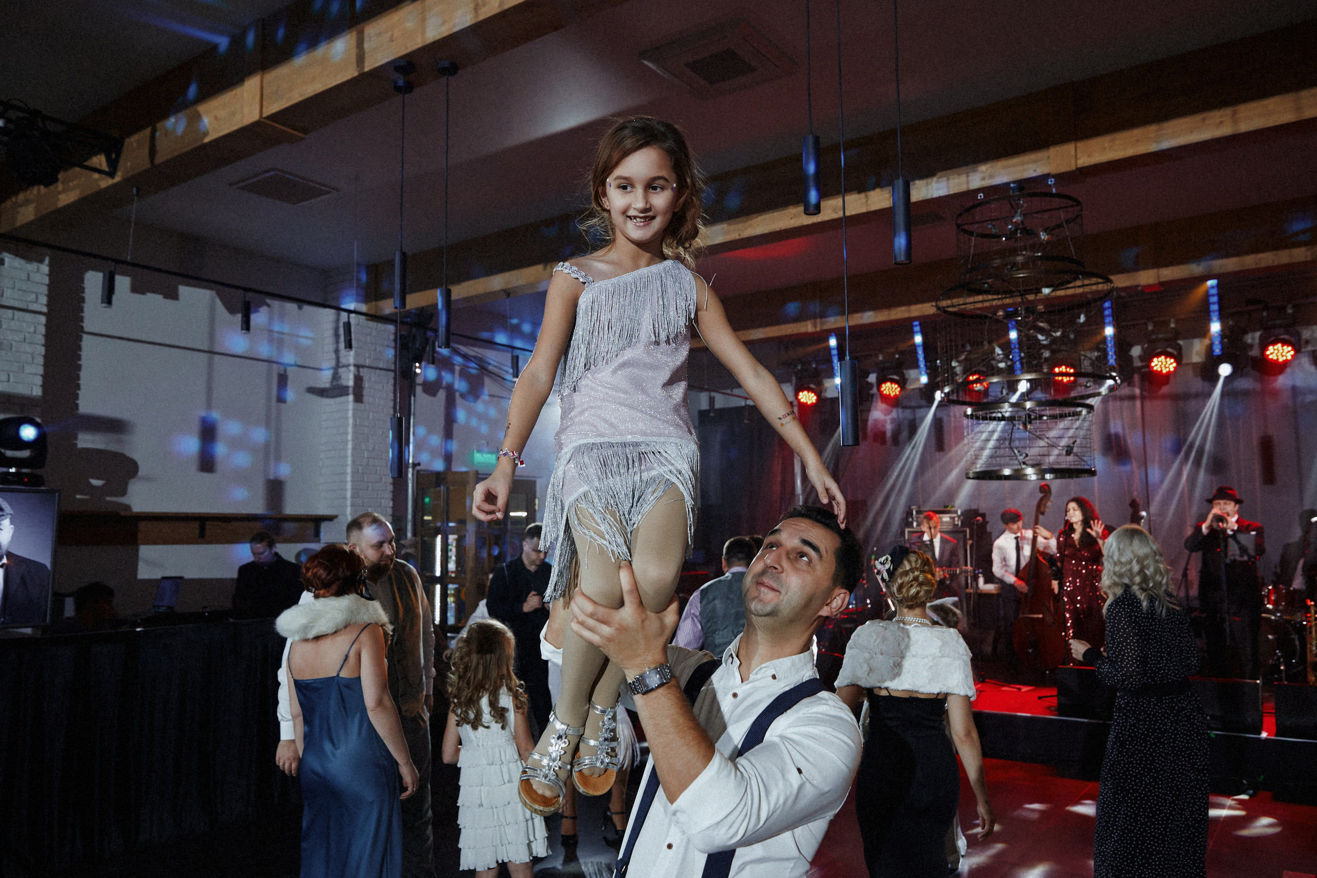 Острые козырьки. Другой взгляд на фотографию