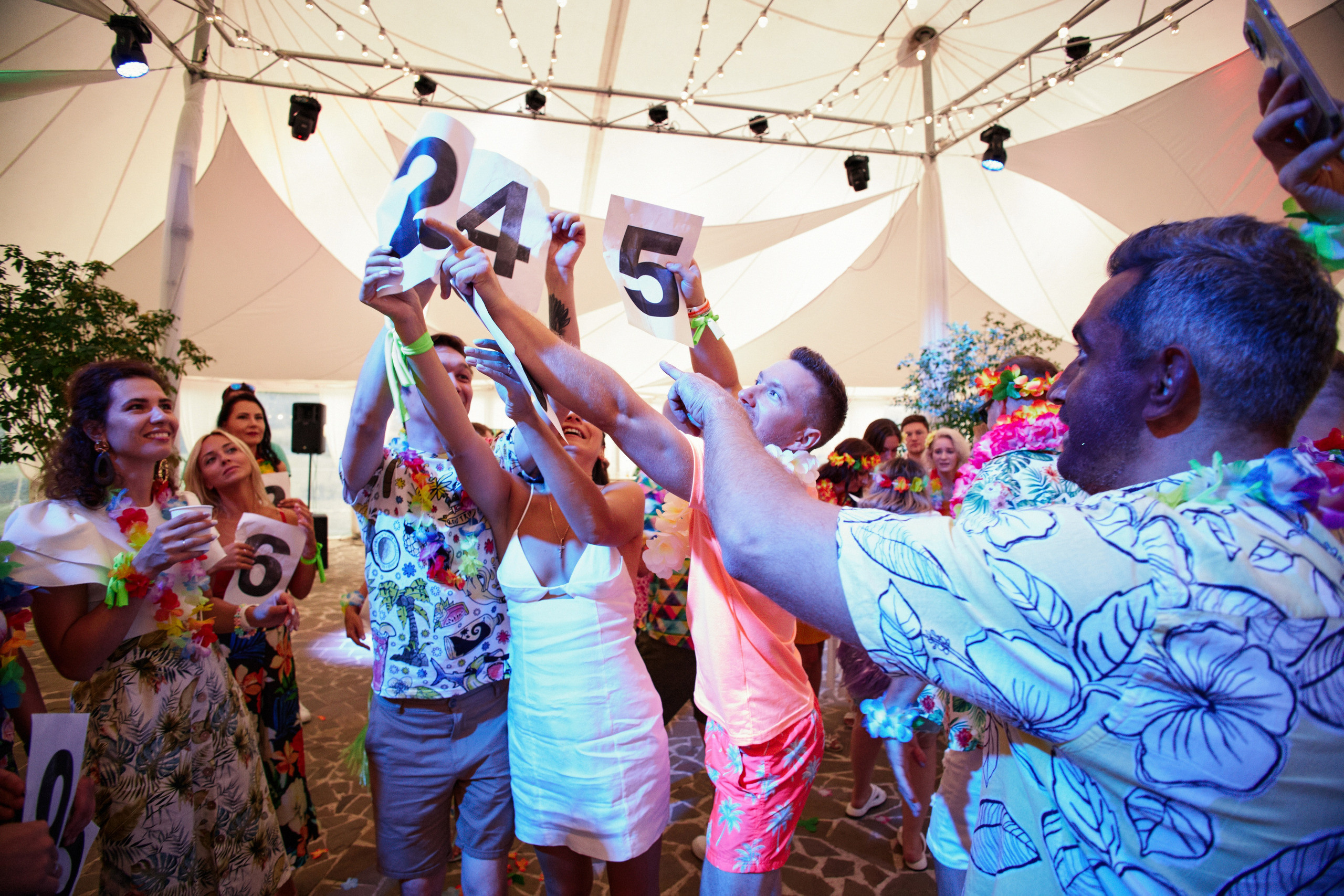 Hawaii party. Другой взгляд на фотографию