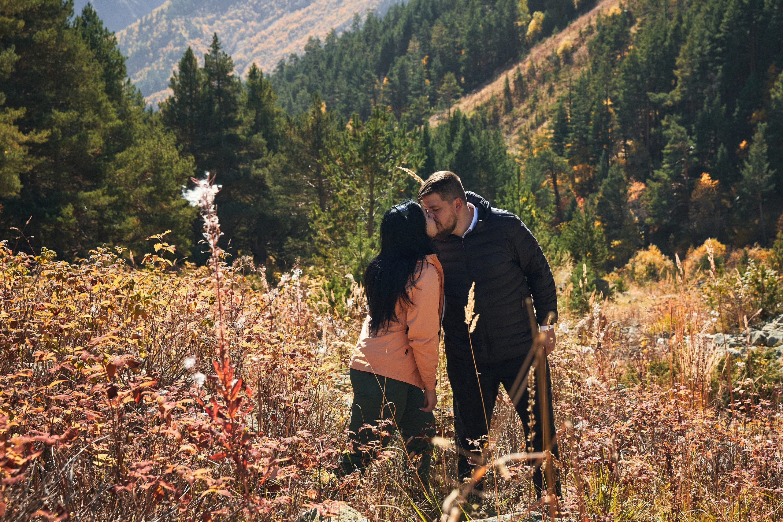 Выше гор только любовь. Другой взгляд на фотографию
