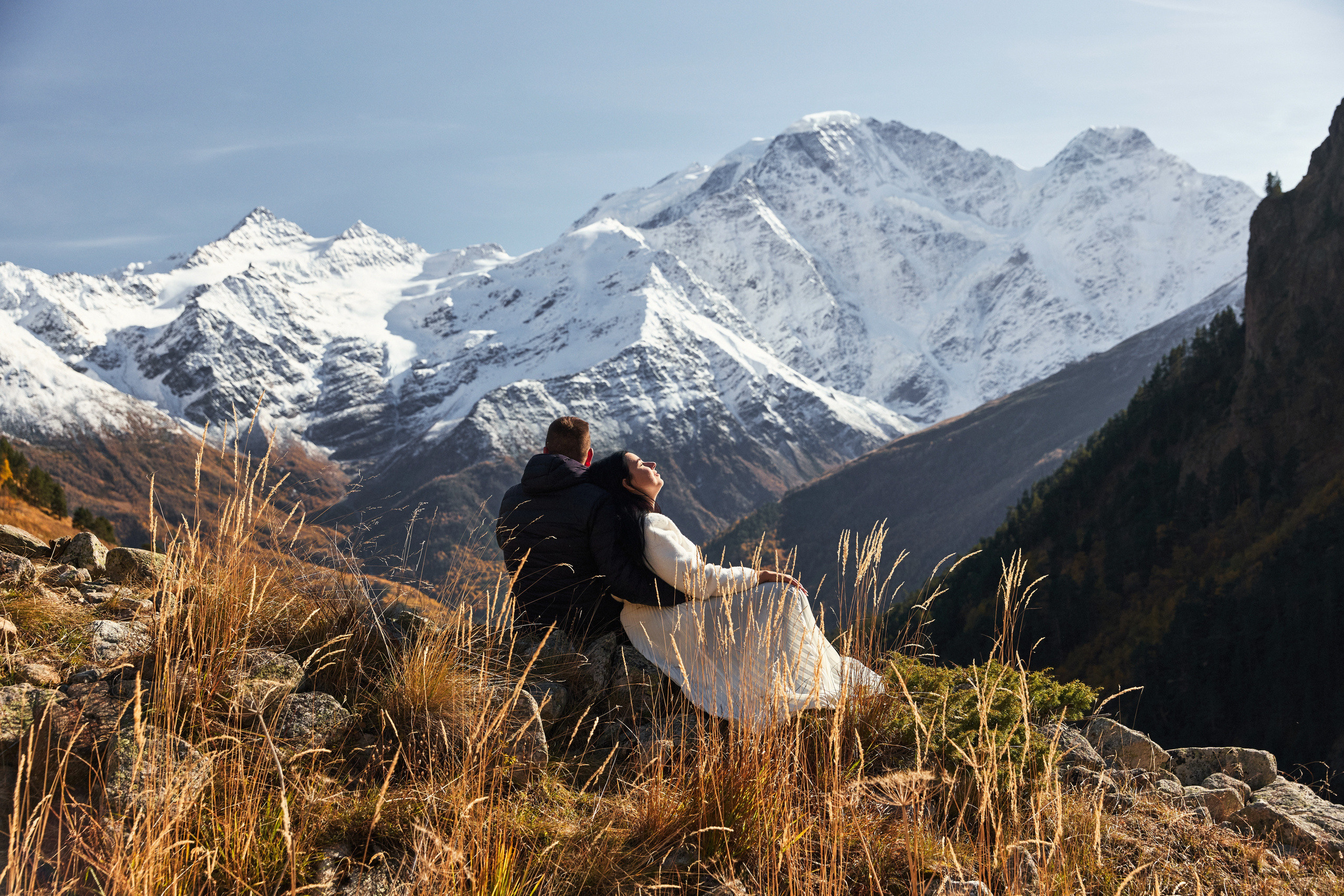 Выше гор только любовь. Другой взгляд на фотографию