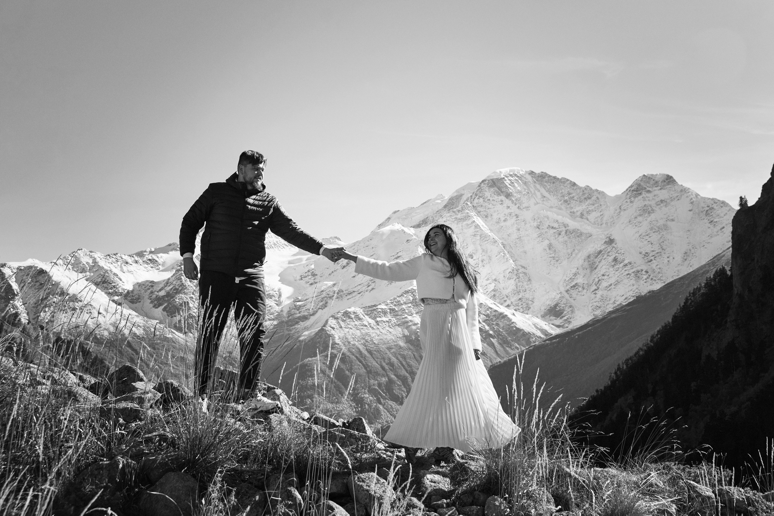 Выше гор только любовь. Другой взгляд на фотографию