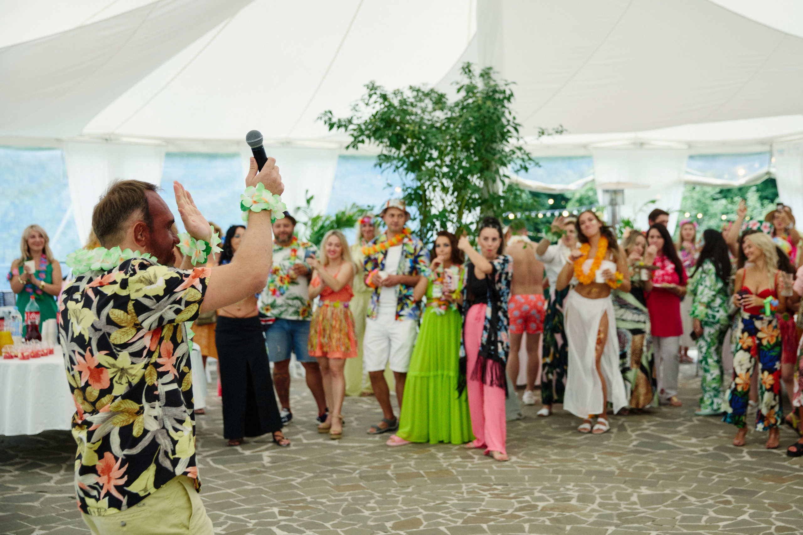 Hawaii party. Другой взгляд на фотографию