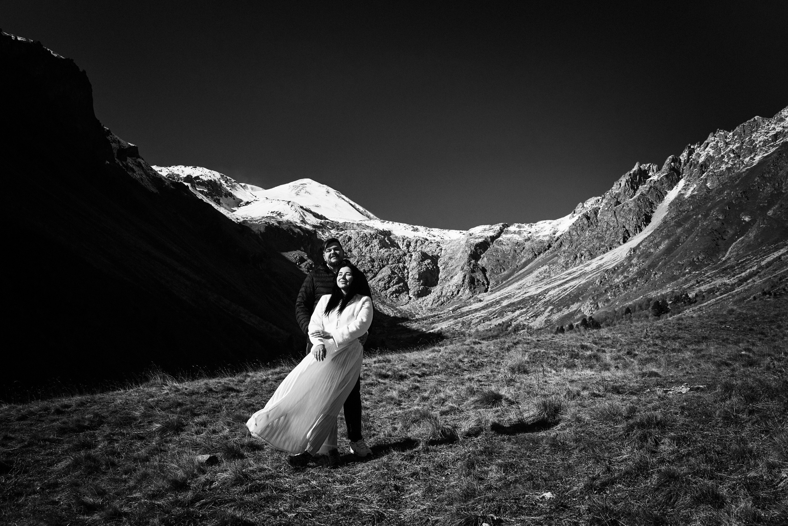 Выше гор только любовь. Другой взгляд на фотографию