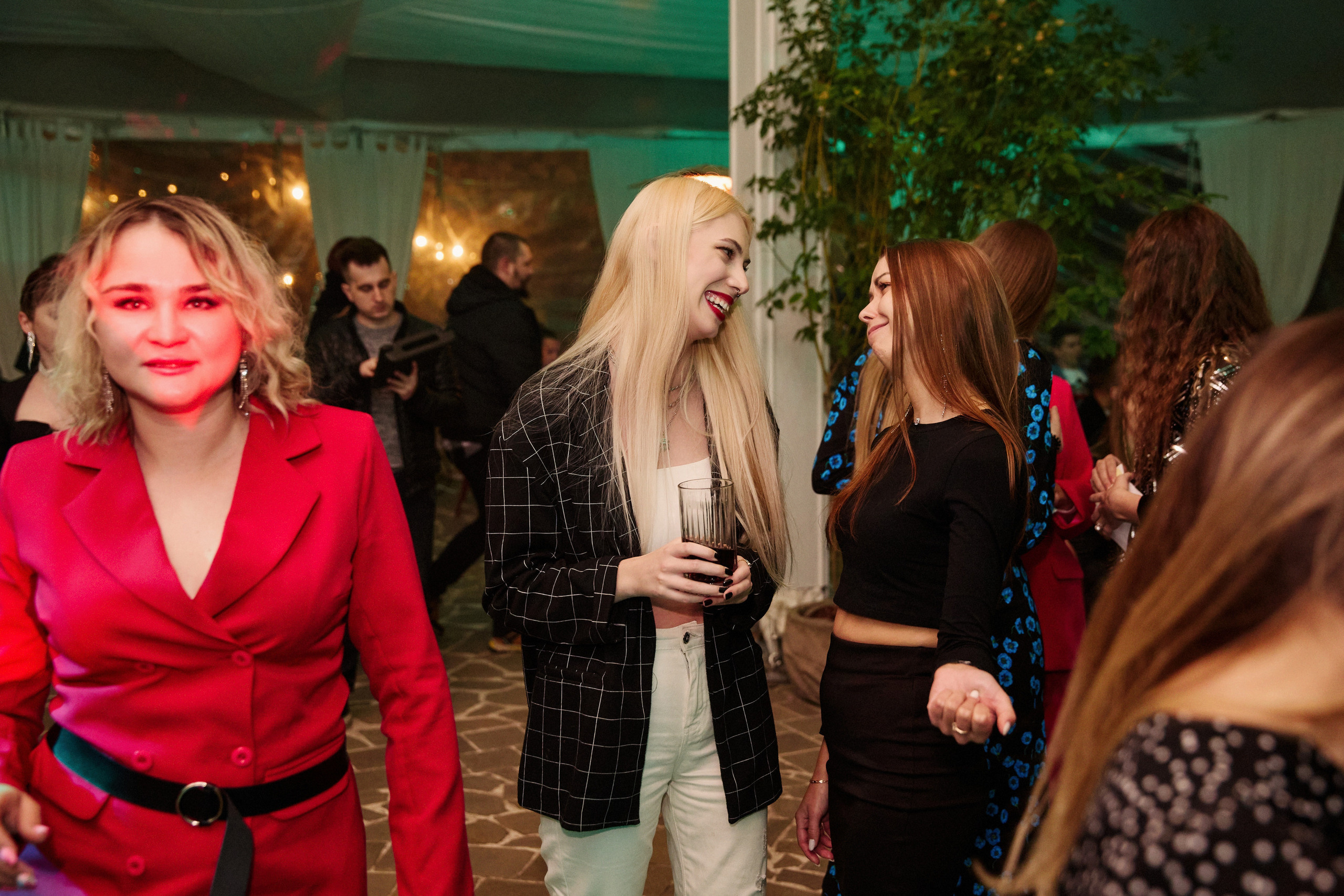 Долги.рф. Другой взгляд на фотографию