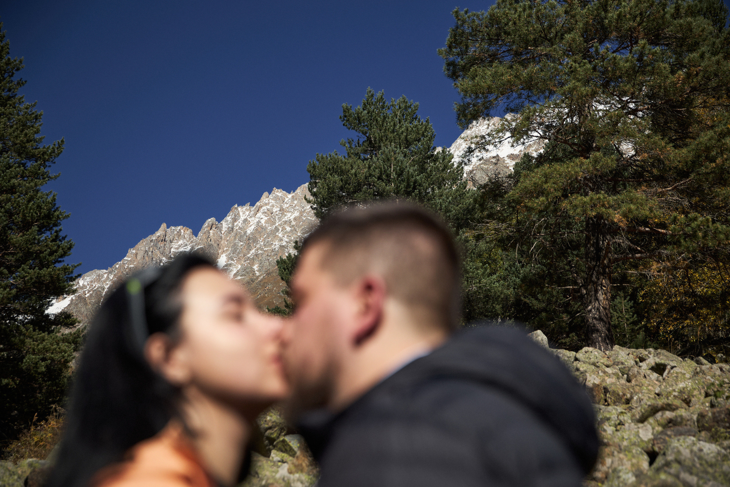 Выше гор только любовь. Другой взгляд на фотографию