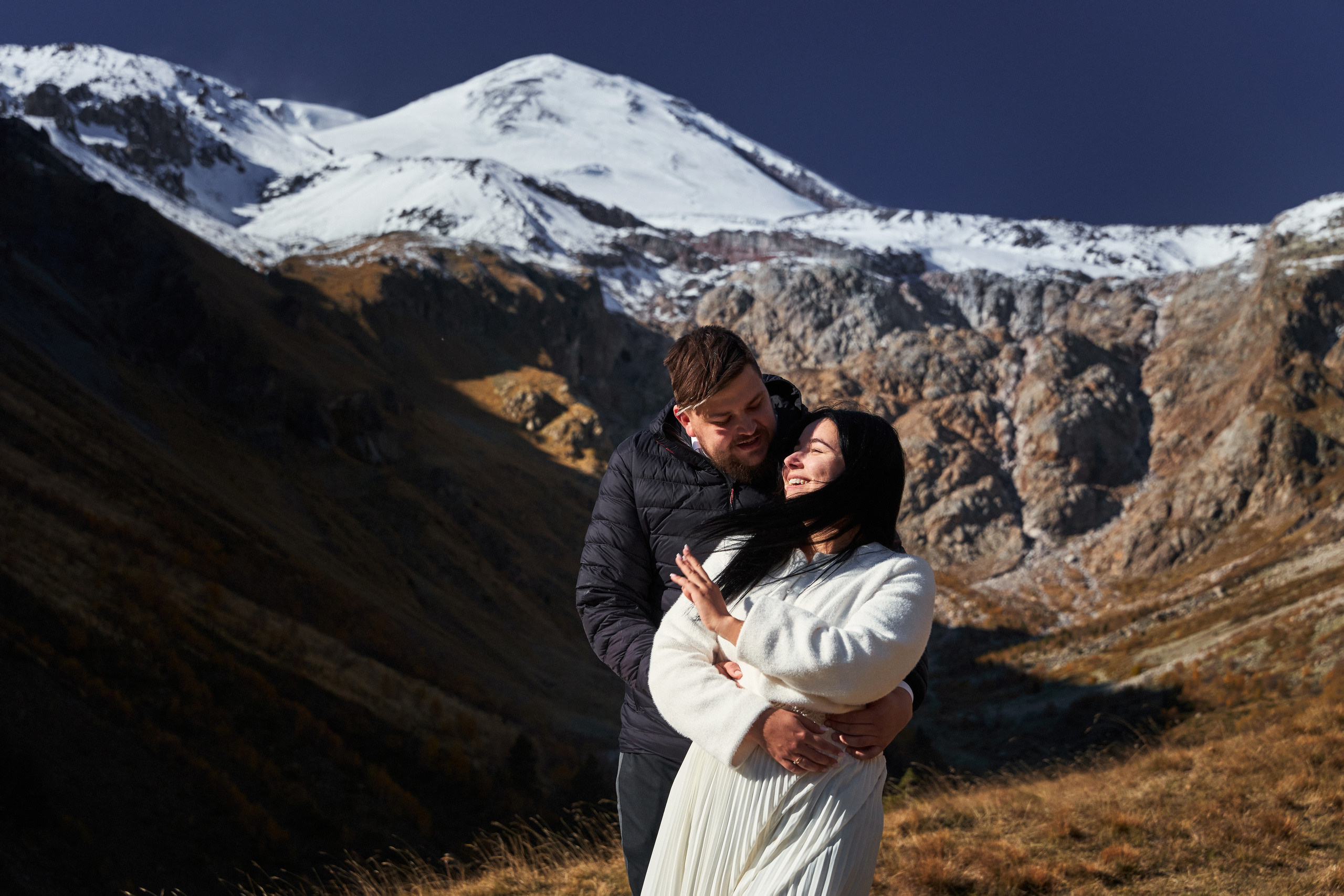 Выше гор только любовь. Другой взгляд на фотографию