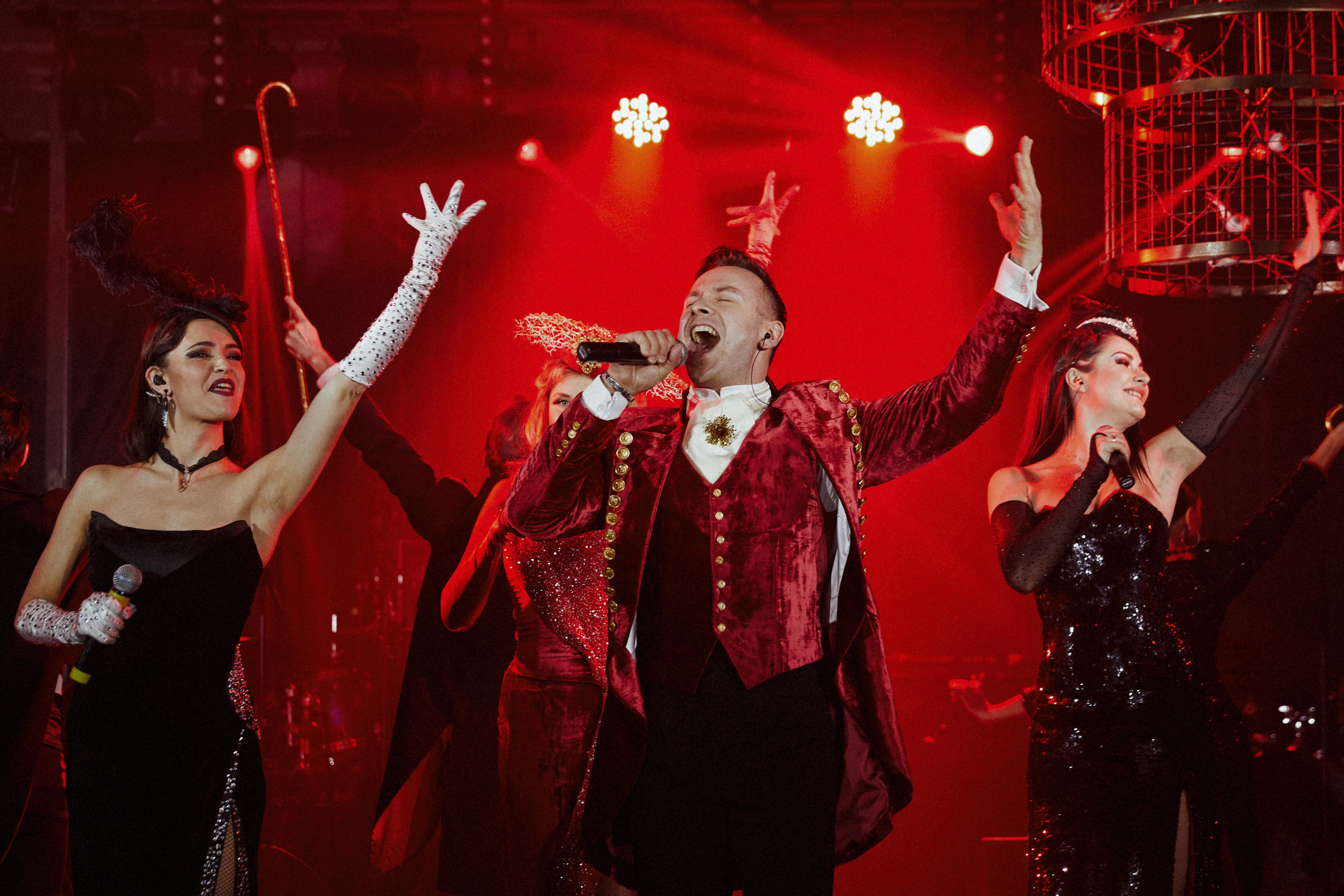 Острые козырьки. Другой взгляд на фотографию