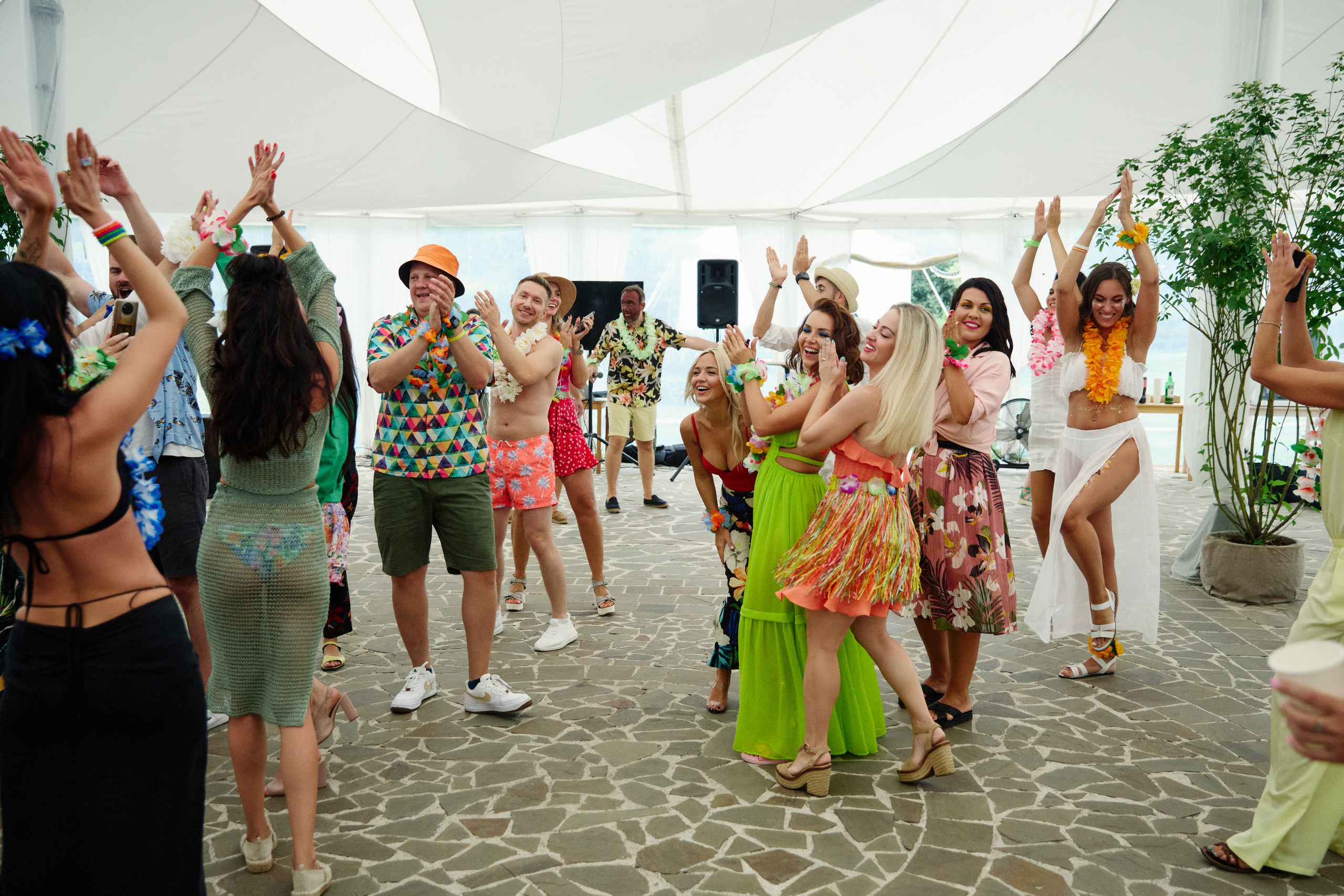 Hawaii party. Другой взгляд на фотографию