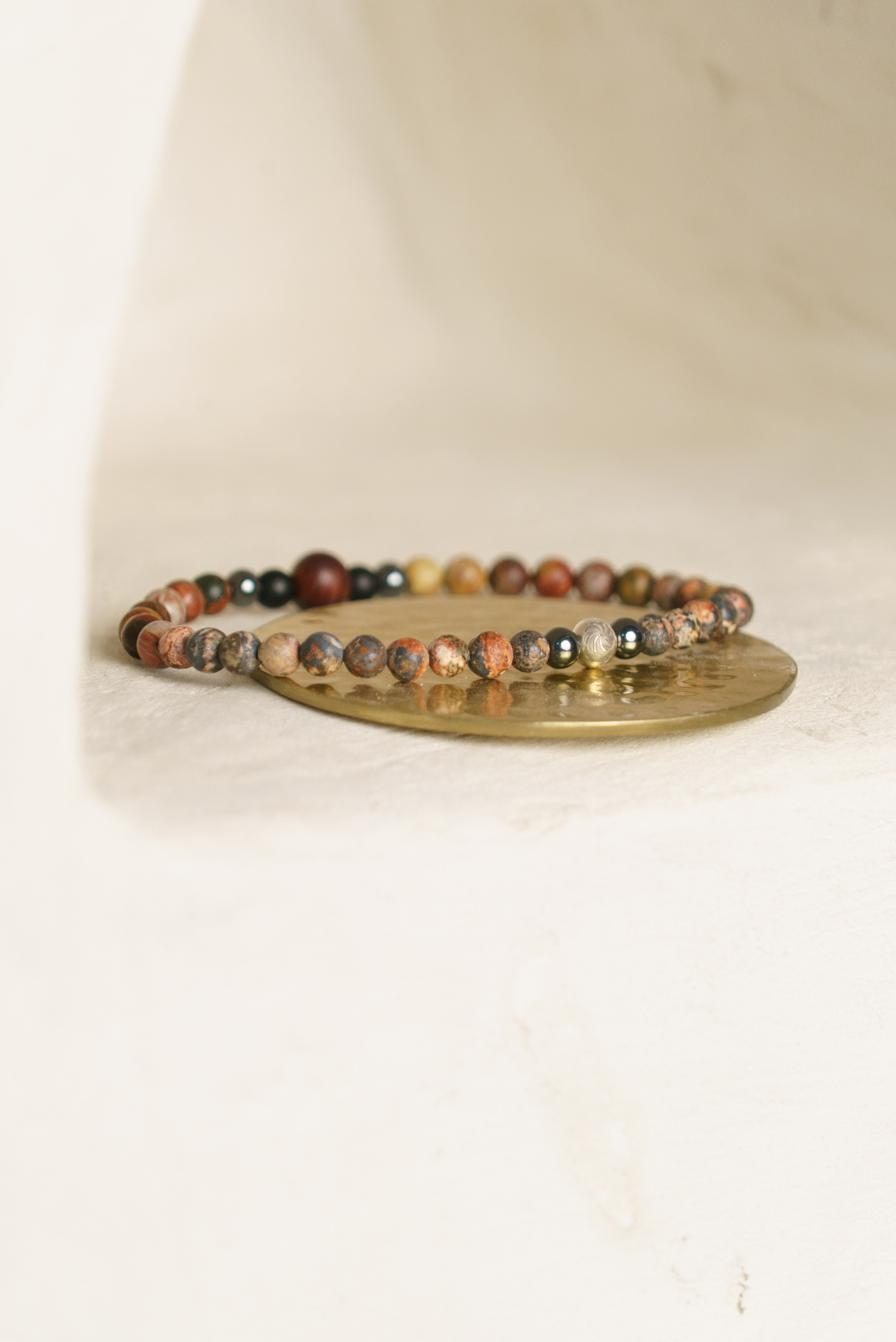 Фото и видео украшений для Wildberries и Ozon в Краснодаре — съемка. Продающие фото и видео украшений для Wildberries/Ozon: повышение продаж. Шедевры для Вас! Фотограф и Видеограф в Краснодаре Пахиев Руслан