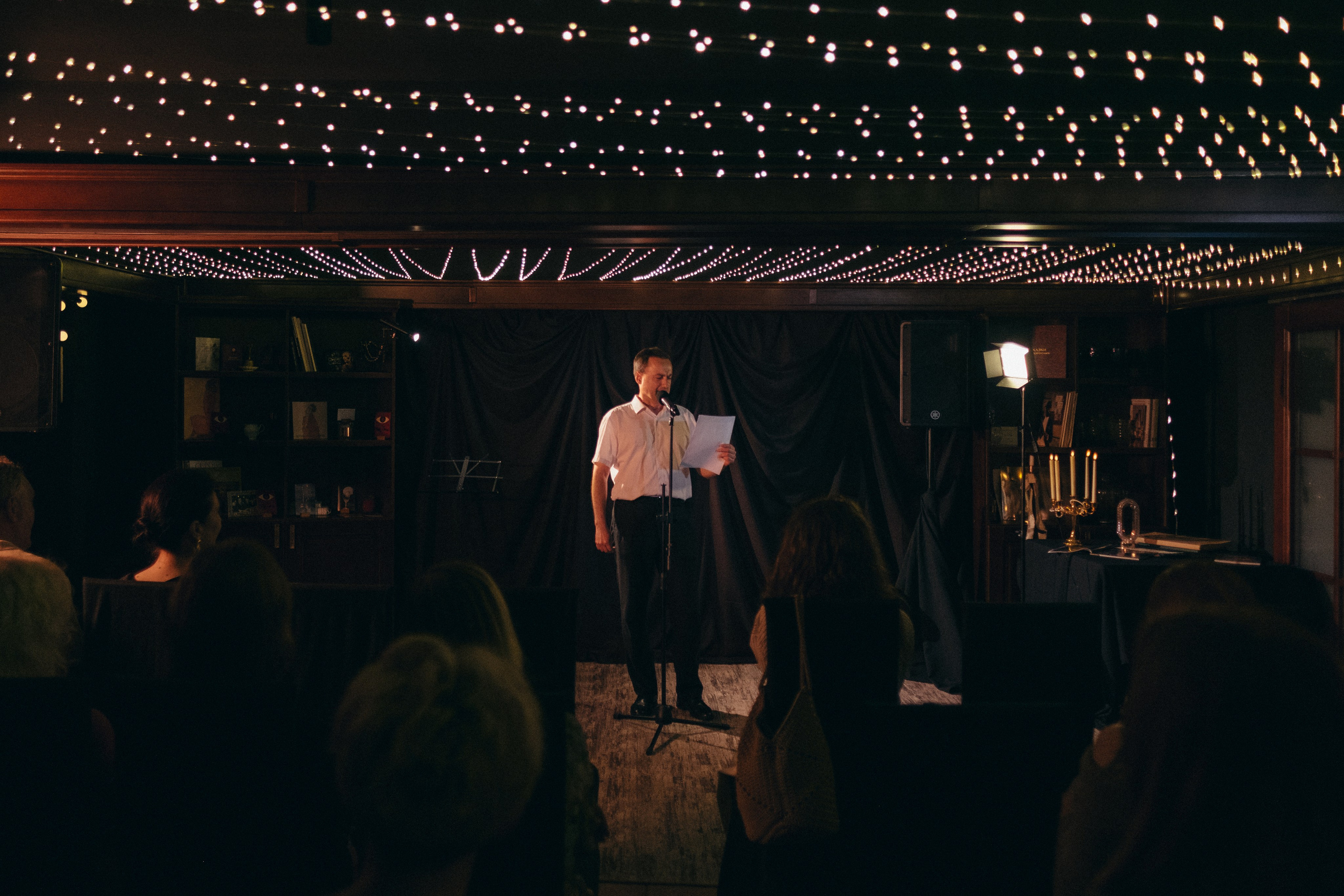 Поэтические встречи «Уютные чтения». Репортажный фотограф в Сочи Екатерина Вежливцева