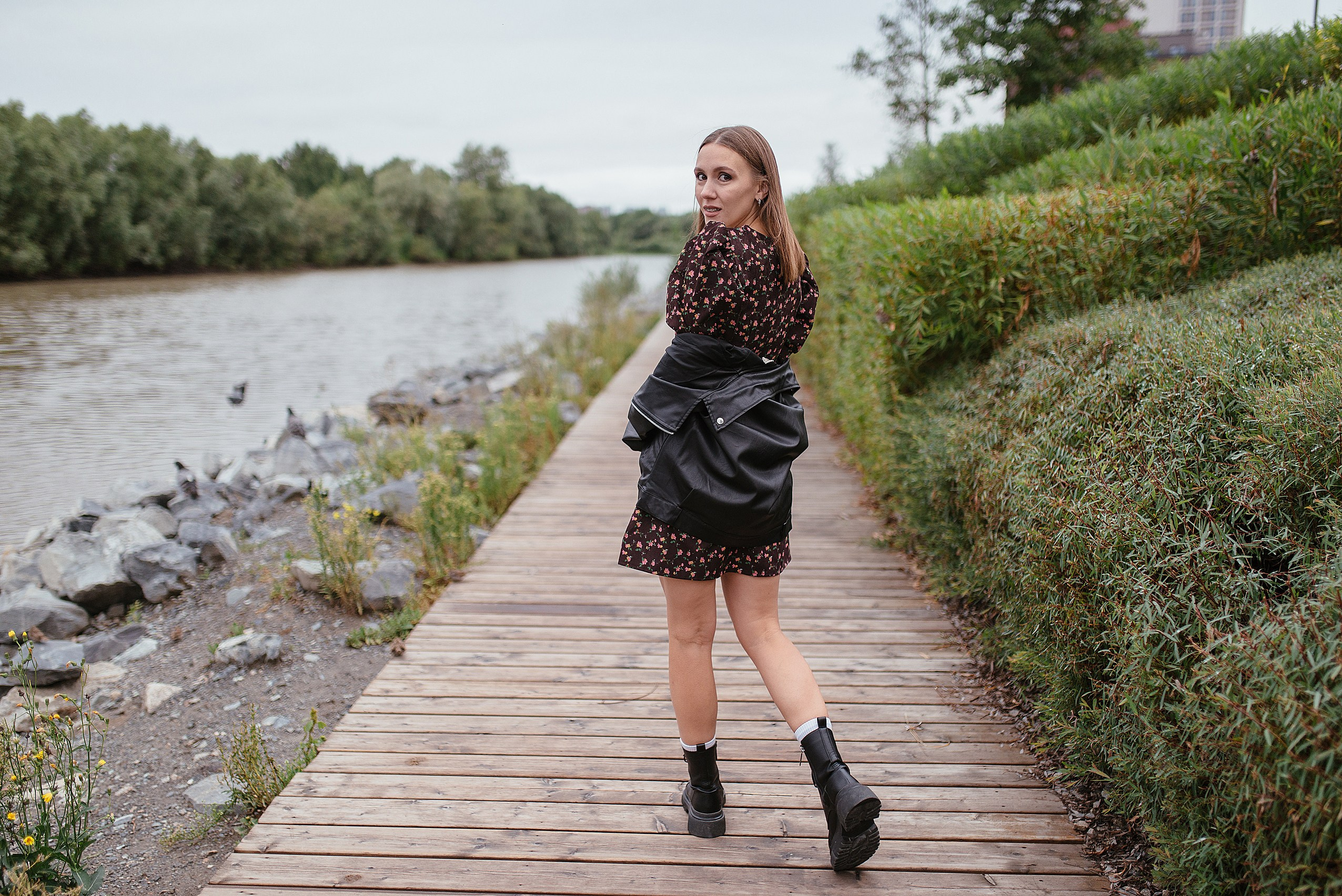 Городская семейная фотосессия. Семейный фотограф Дарья Едапина Новосибирск. Фотограф Дарья Едапина Новосибирск