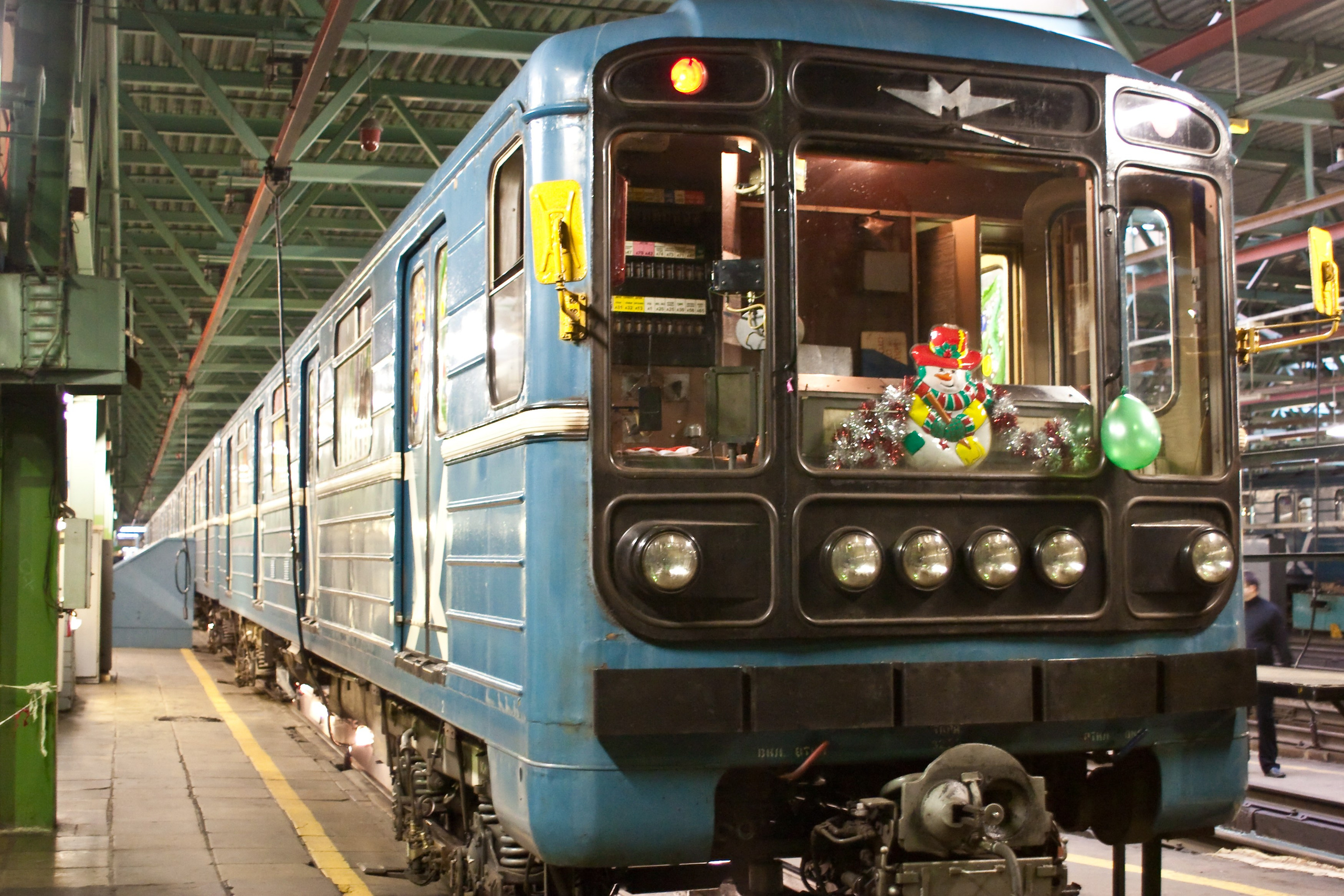 Место где чинят поезда. Электродепо «Черкизово», образца 2010 года. Илья Михачёв Фотограф ПРО людей