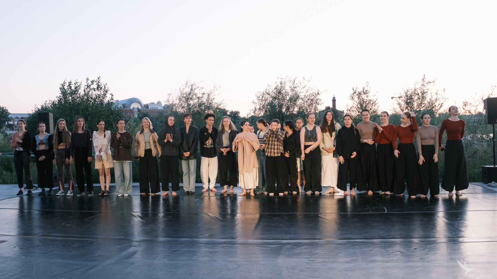 Вечер современной хореографии на набережной озера Кабан. Репортажный фотограф в Казани Павел Серпокрылов