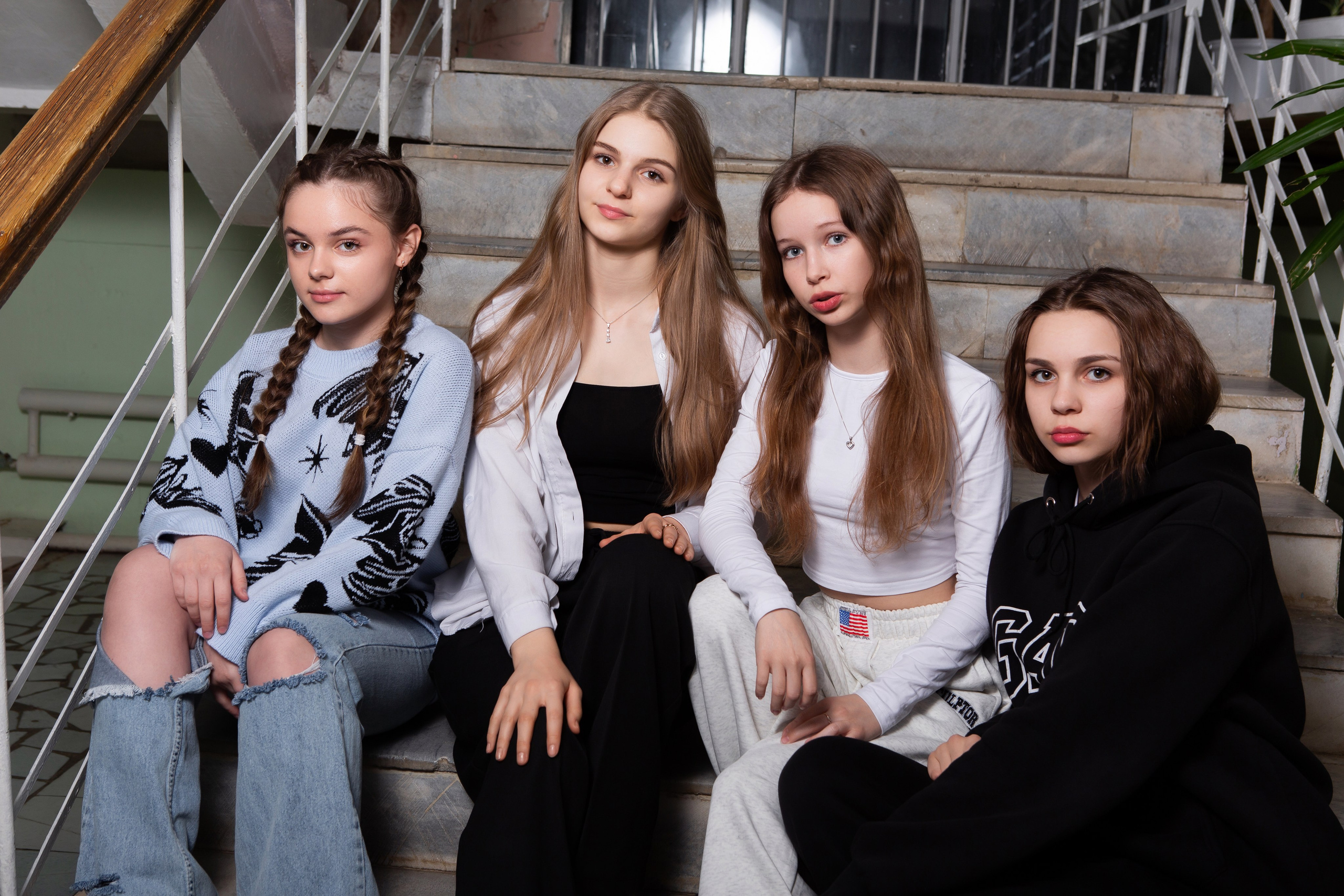 ОТВЯЗНАЯ СЪЕМКА В КЛАССЕ (9 КЛАСС). Профессиональный фотограф в Мценске и Орловской области