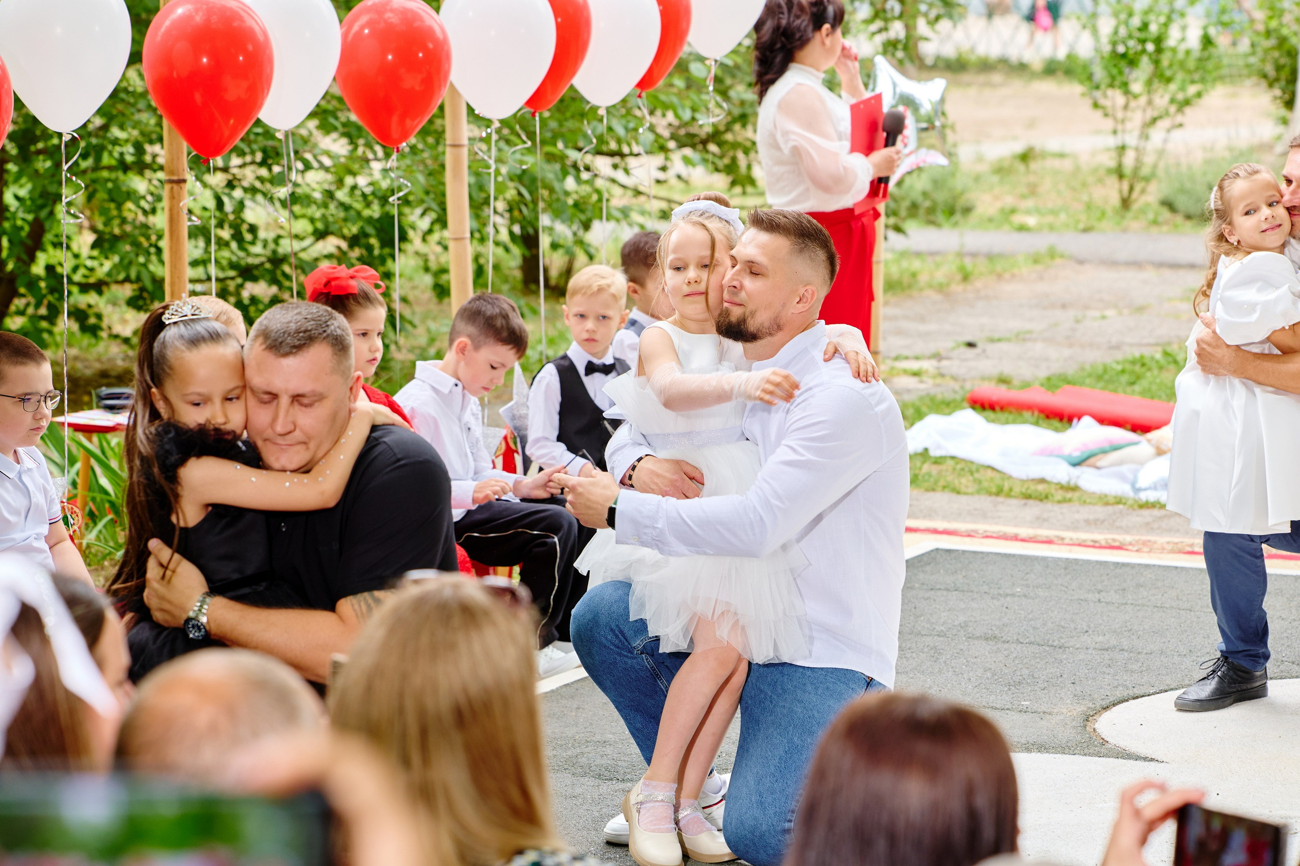 Выпускной 45 сад. Фотограф Выпускные альбомы Таганрог Сергей Коробченко