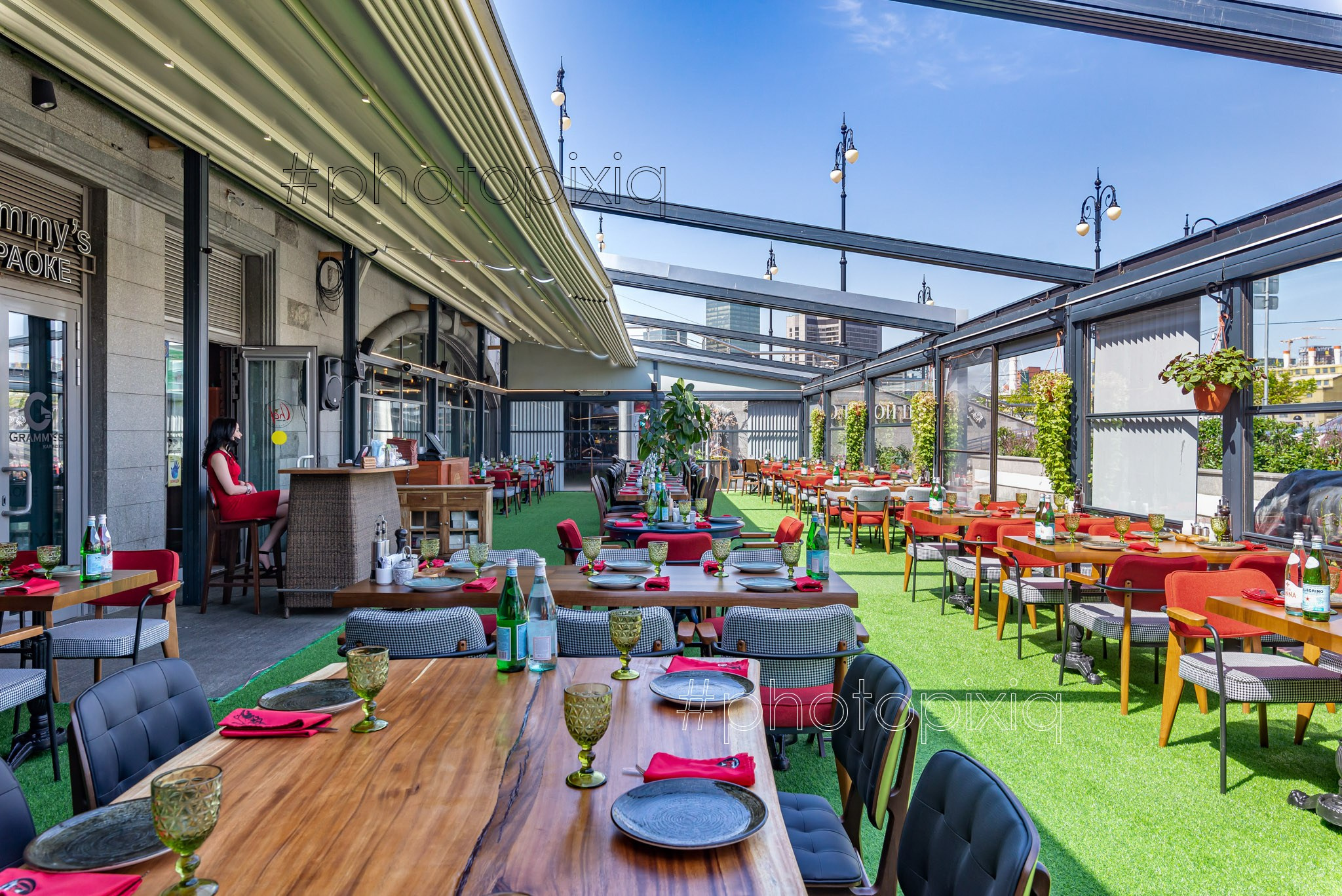 Фотосъёмка веранды ресторана CHEF СТЕЙК-ХАУС. Интерьерная съёмка и виртуальные туры — Интерьерный фотограф Кузнецов Сергей (photopixiq)