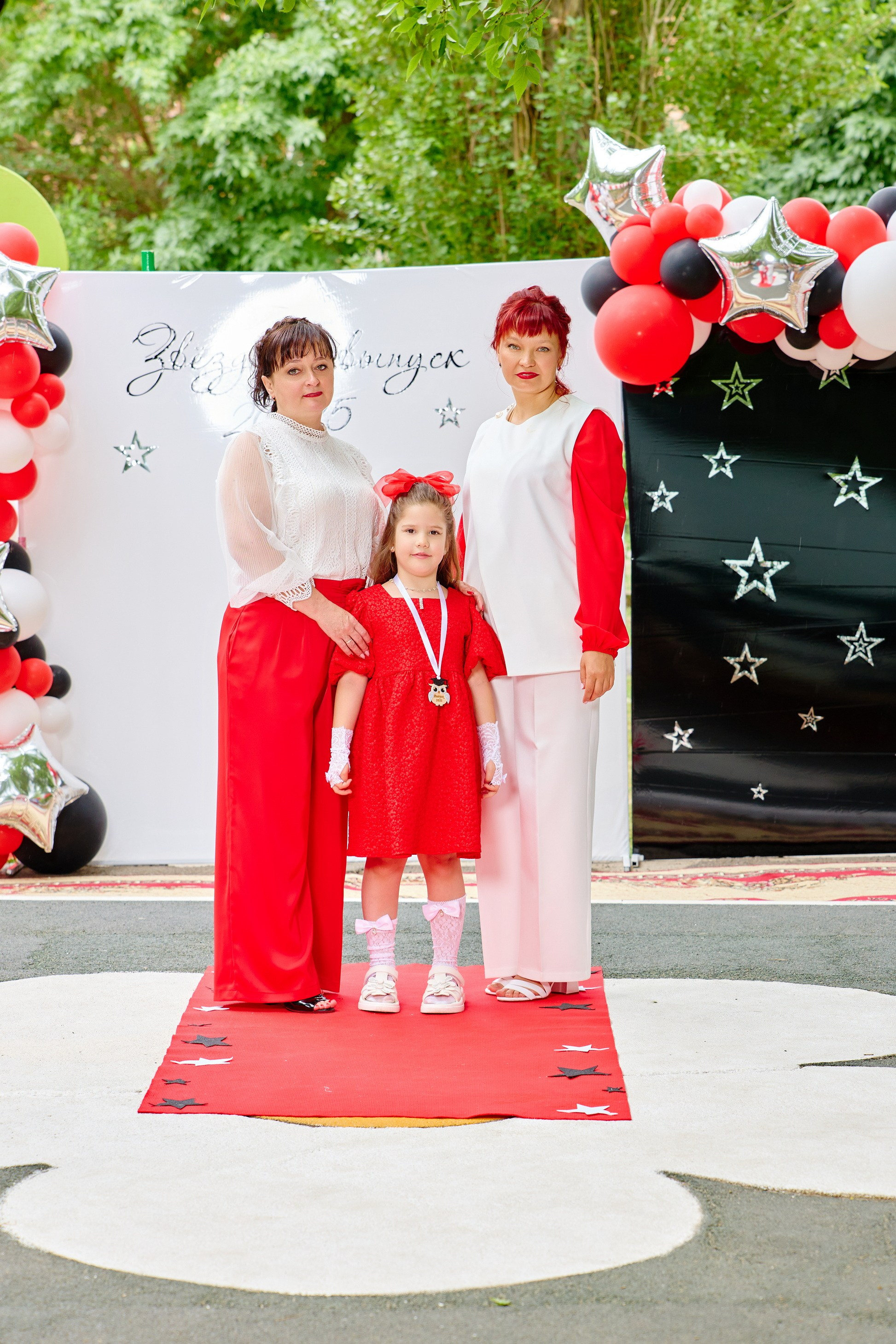 Выпускной 45 сад. Фотограф Выпускные альбомы Таганрог Сергей Коробченко