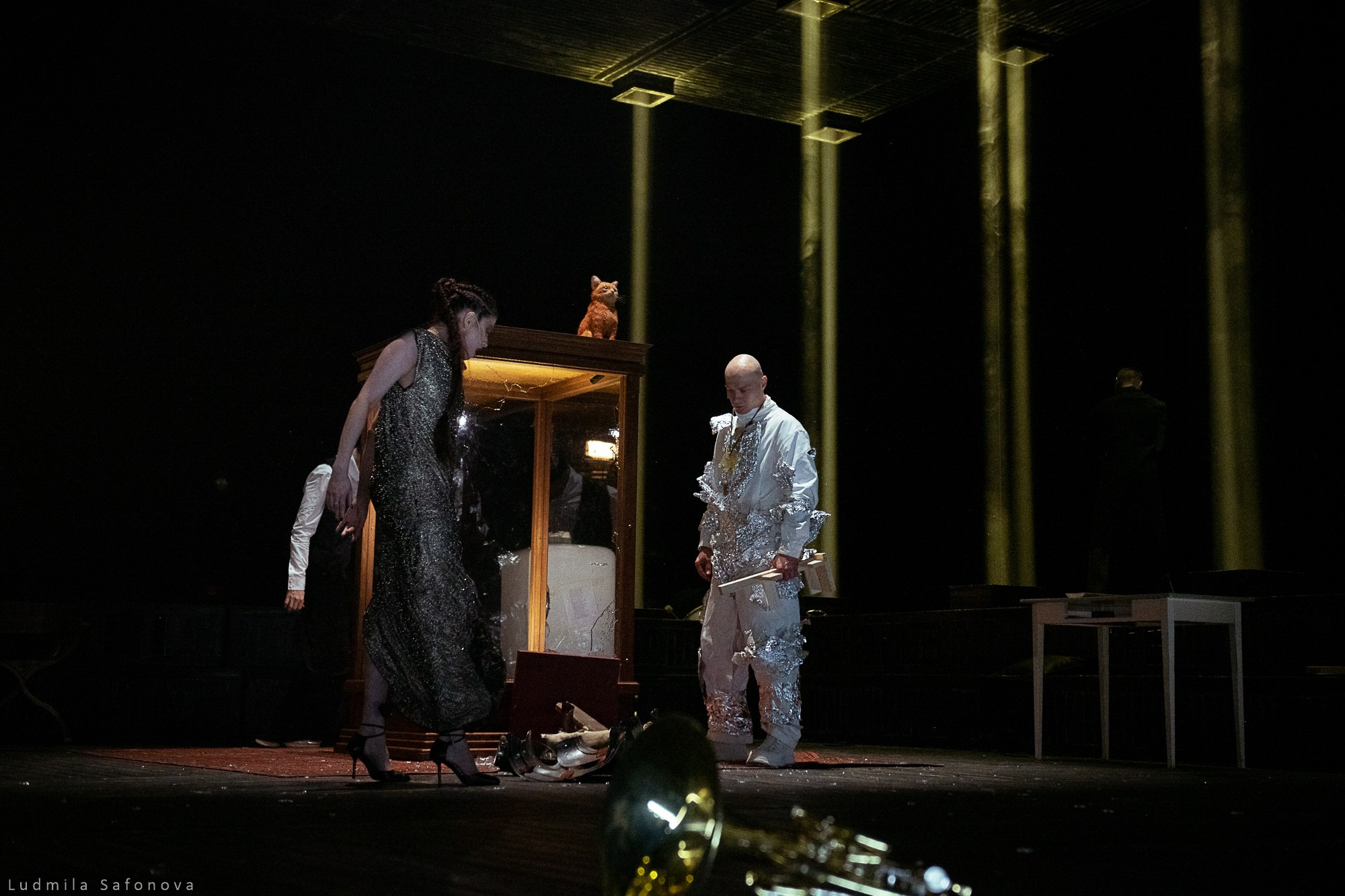 Гамлет. Режиссёр Андрей Гончаров. Гамлет Юра Борисов. Lucytheatre