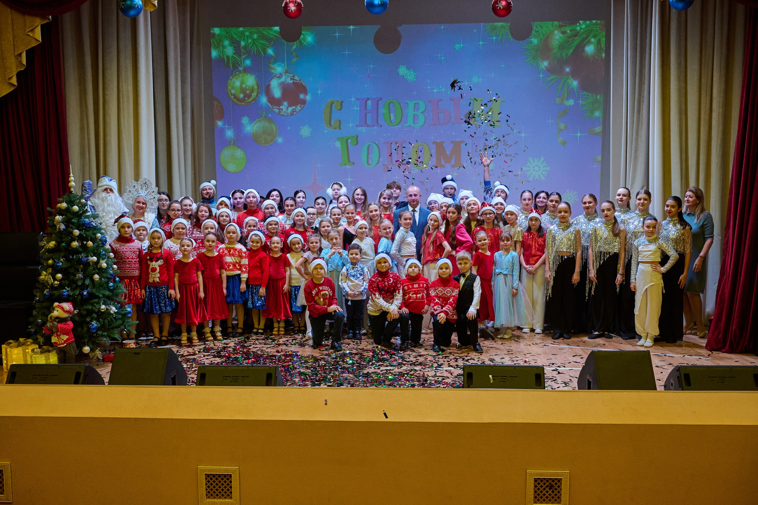 Новогодний концерт. Жизнь курорта Кабардинка в фотографиях