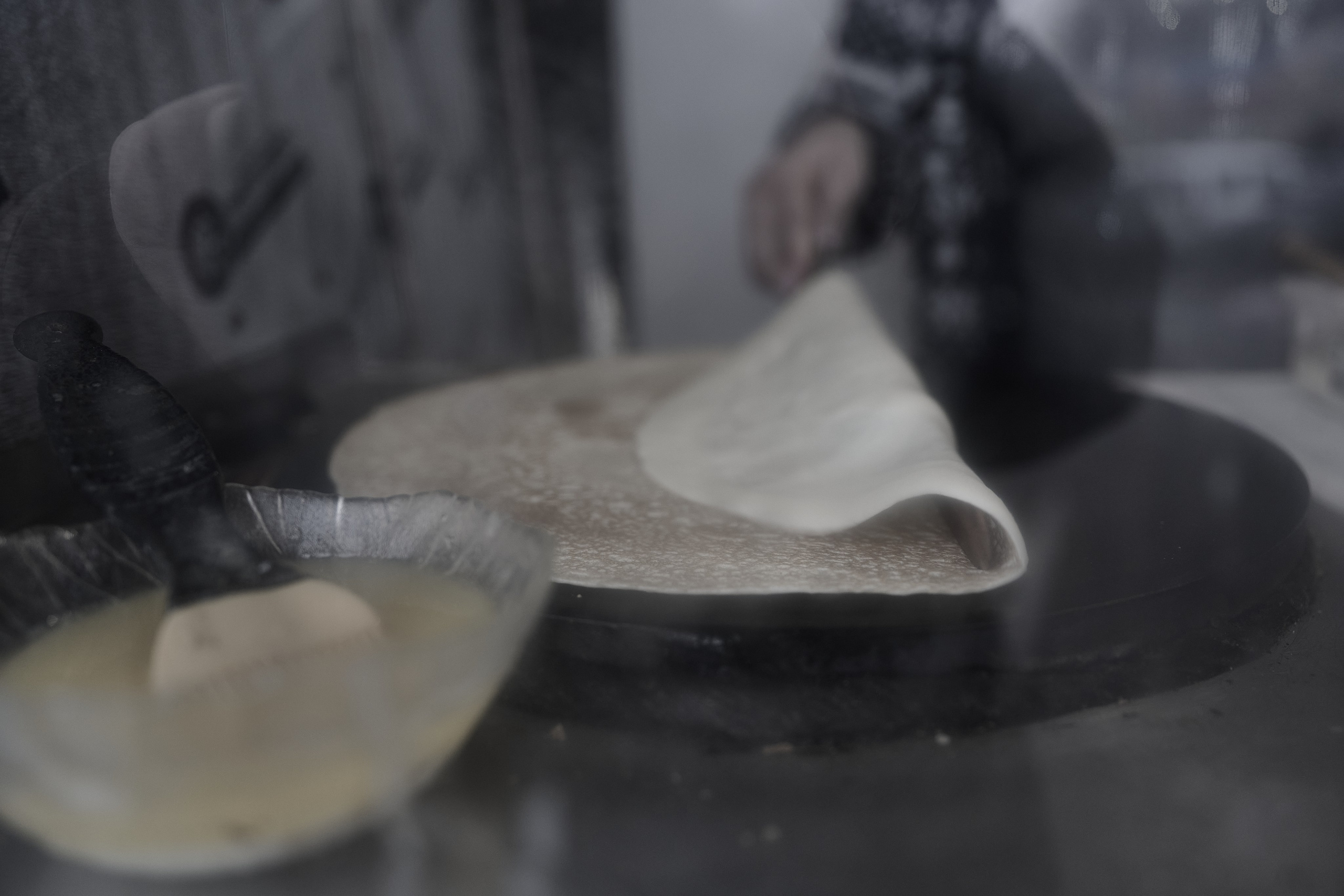 Дорога домой. Туман. Фотограф Роман Адлер